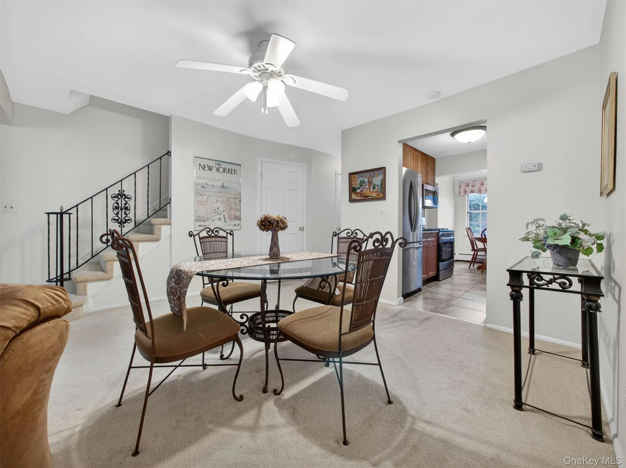 Spacious main living area with an open feel and easy flow to the kitchen and upper level. Spacious main living area with an open feel and easy flow to the kitchen and upper level.