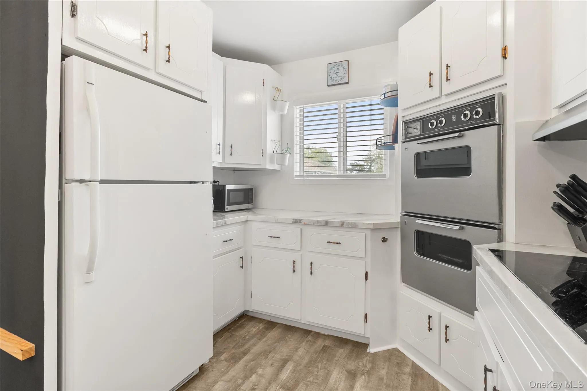 14 Plain Street, Babylon, NY, 3 Bedrooms Bedrooms, 7 Rooms Rooms,1 BathroomBathrooms,Residential,For Rent,Plain,0,1004826 14 Plain Street, Babylon, NY, 3 Bedrooms Bedrooms, 7 Rooms Rooms,1 BathroomBathrooms,Residential,For Rent,Plain,0,1004826
