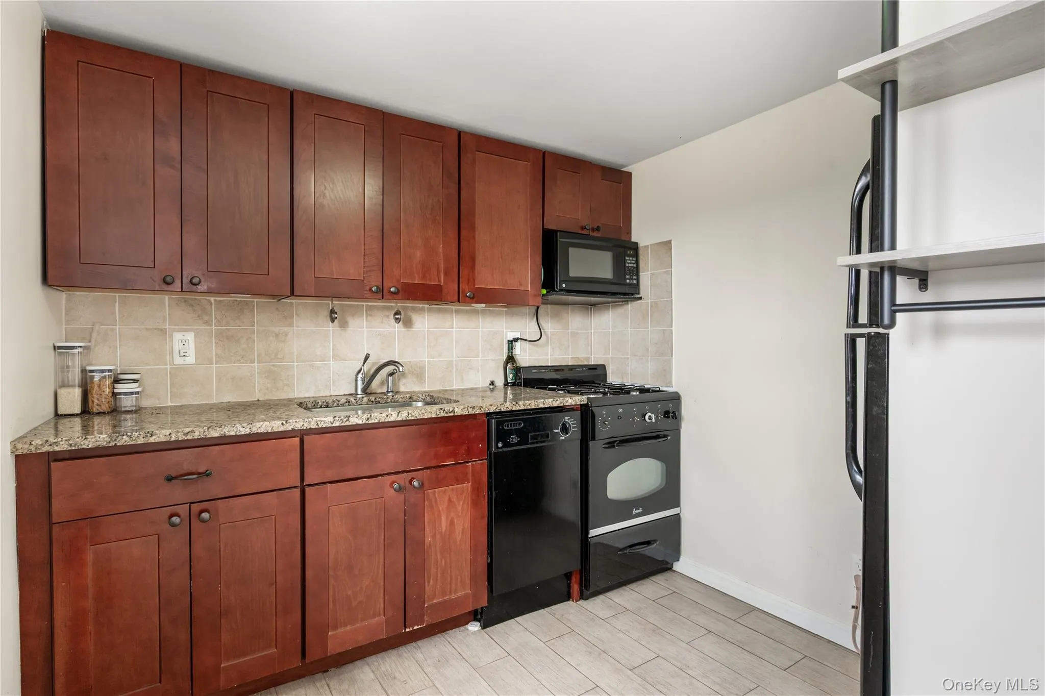 517 E Broadway, Long Beach, NY, 2 Bedrooms Bedrooms, 4 Rooms Rooms,1 BathroomBathrooms,Residential Lease,For Rent,E Broadway,0,1004828 517 E Broadway, Long Beach, NY, 2 Bedrooms Bedrooms, 4 Rooms Rooms,1 BathroomBathrooms,Residential Lease,For Rent,E Broadway,0,1004828