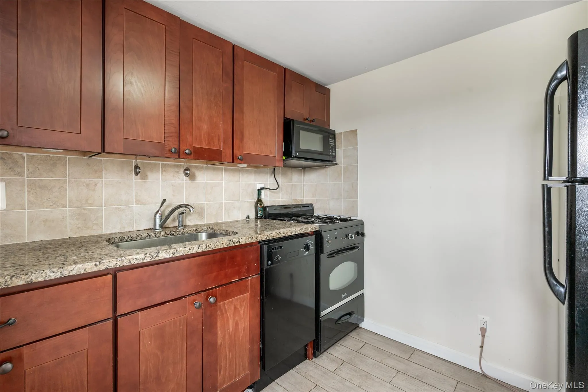 517 E Broadway, Long Beach, NY, 2 Bedrooms Bedrooms, 4 Rooms Rooms,1 BathroomBathrooms,Residential Lease,For Rent,E Broadway,0,1004828 517 E Broadway, Long Beach, NY, 2 Bedrooms Bedrooms, 4 Rooms Rooms,1 BathroomBathrooms,Residential Lease,For Rent,E Broadway,0,1004828