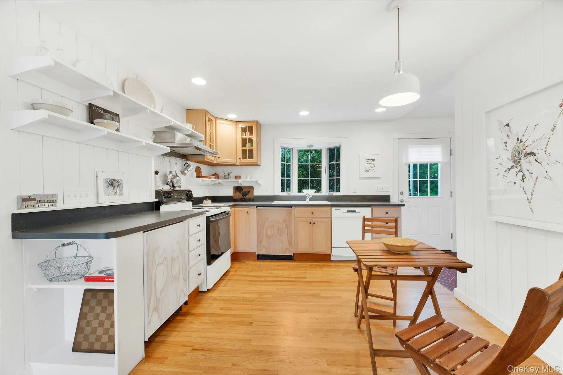 1100 7th Street, Southold, NY, 1 Bedroom Bedrooms, 4 Rooms Rooms,1 BathroomBathrooms,Residential,For Rent,7th,0,1004839 1100 7th Street, Southold, NY, 1 Bedroom Bedrooms, 4 Rooms Rooms,1 BathroomBathrooms,Residential,For Rent,7th,0,1004839