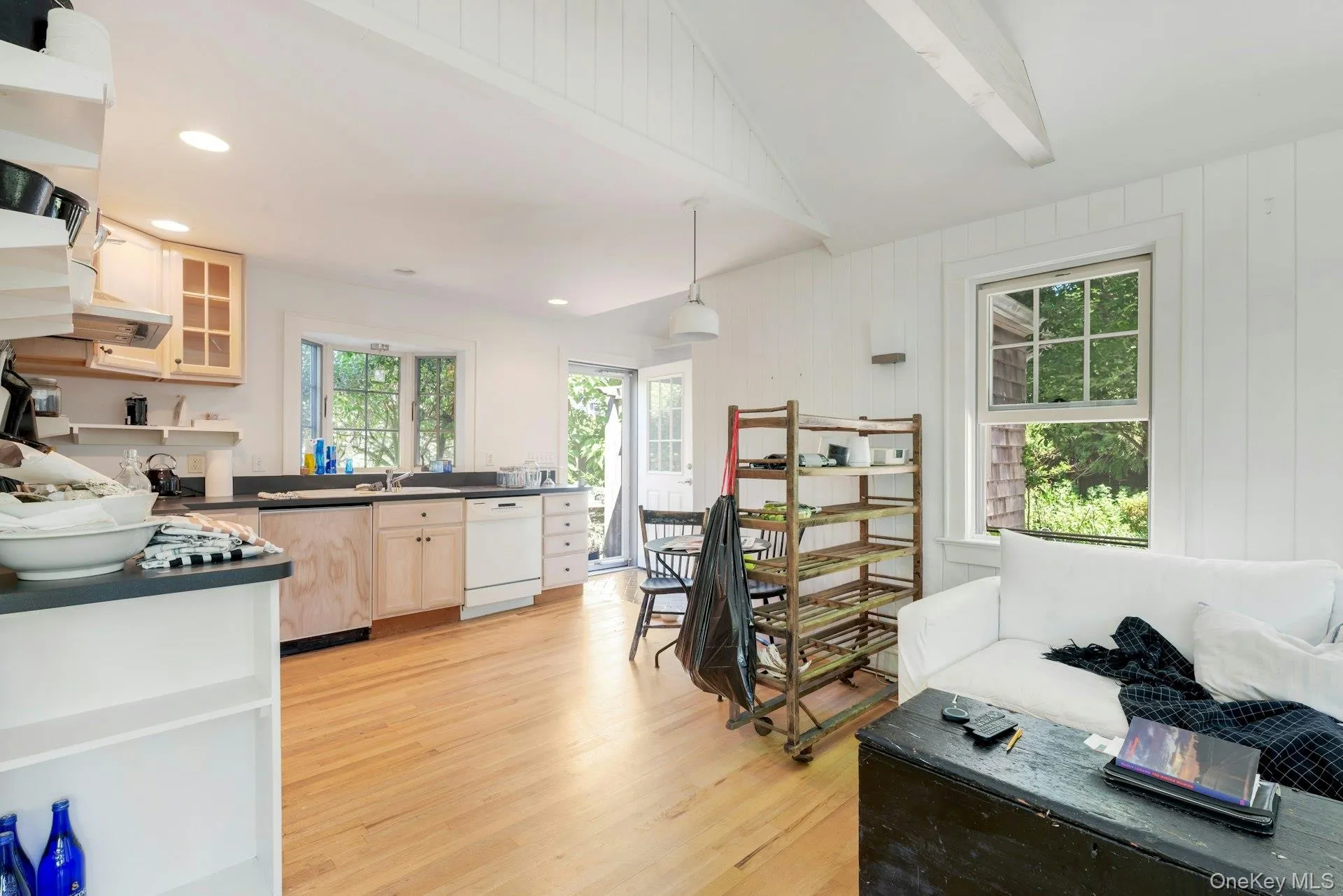 1100 7th Street, Southold, NY, 1 Bedroom Bedrooms, 4 Rooms Rooms,1 BathroomBathrooms,Residential,For Rent,7th,0,1004839 1100 7th Street, Southold, NY, 1 Bedroom Bedrooms, 4 Rooms Rooms,1 BathroomBathrooms,Residential,For Rent,7th,0,1004839