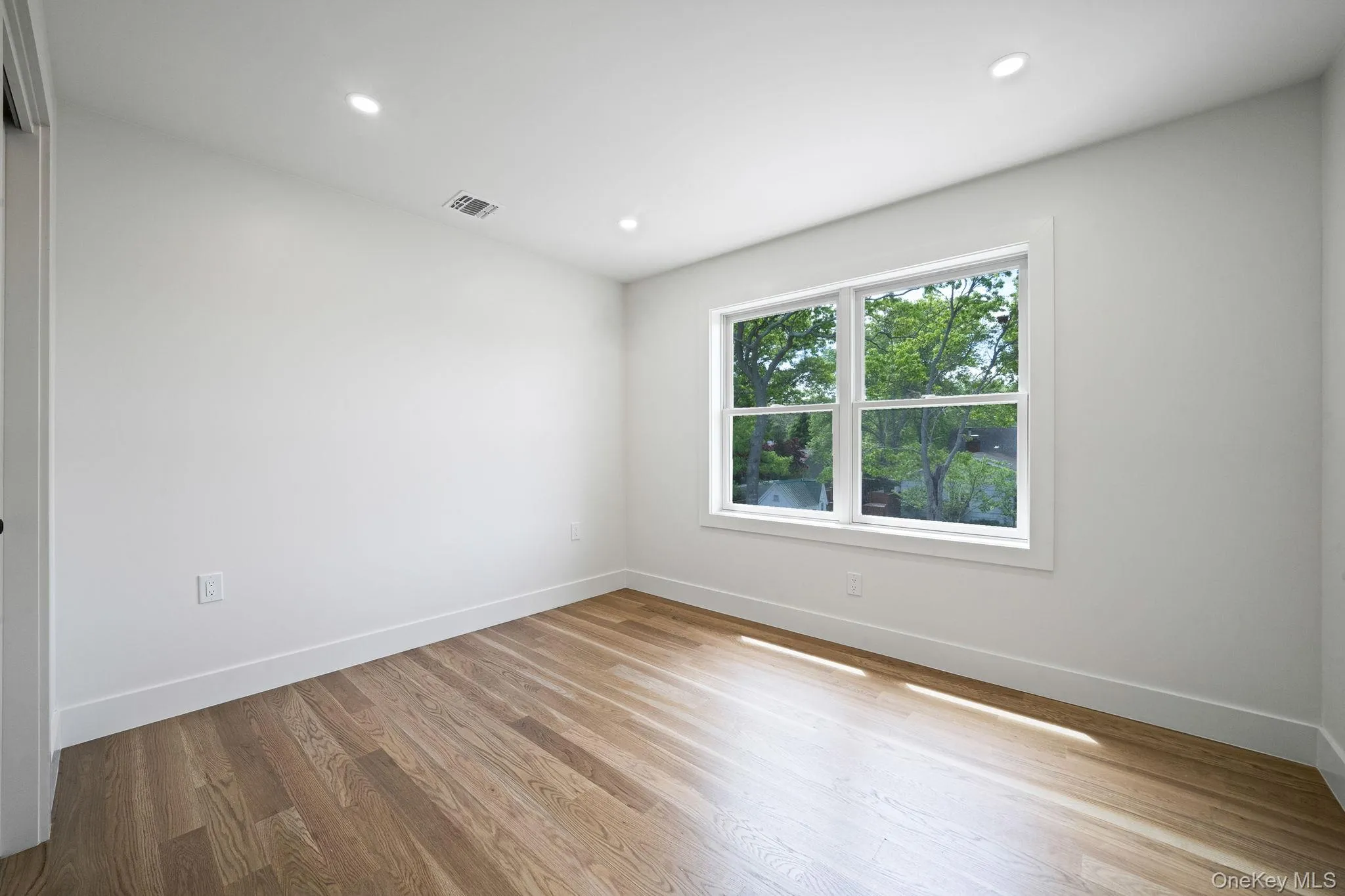 100 Bieselin Road, Brookhaven, NY, 4 Bedrooms Bedrooms, 8 Rooms Rooms,2 BathroomsBathrooms,Residential,For Rent,Bieselin,0,1004840 100 Bieselin Road, Brookhaven, NY, 4 Bedrooms Bedrooms, 8 Rooms Rooms,2 BathroomsBathrooms,Residential,For Rent,Bieselin,0,1004840