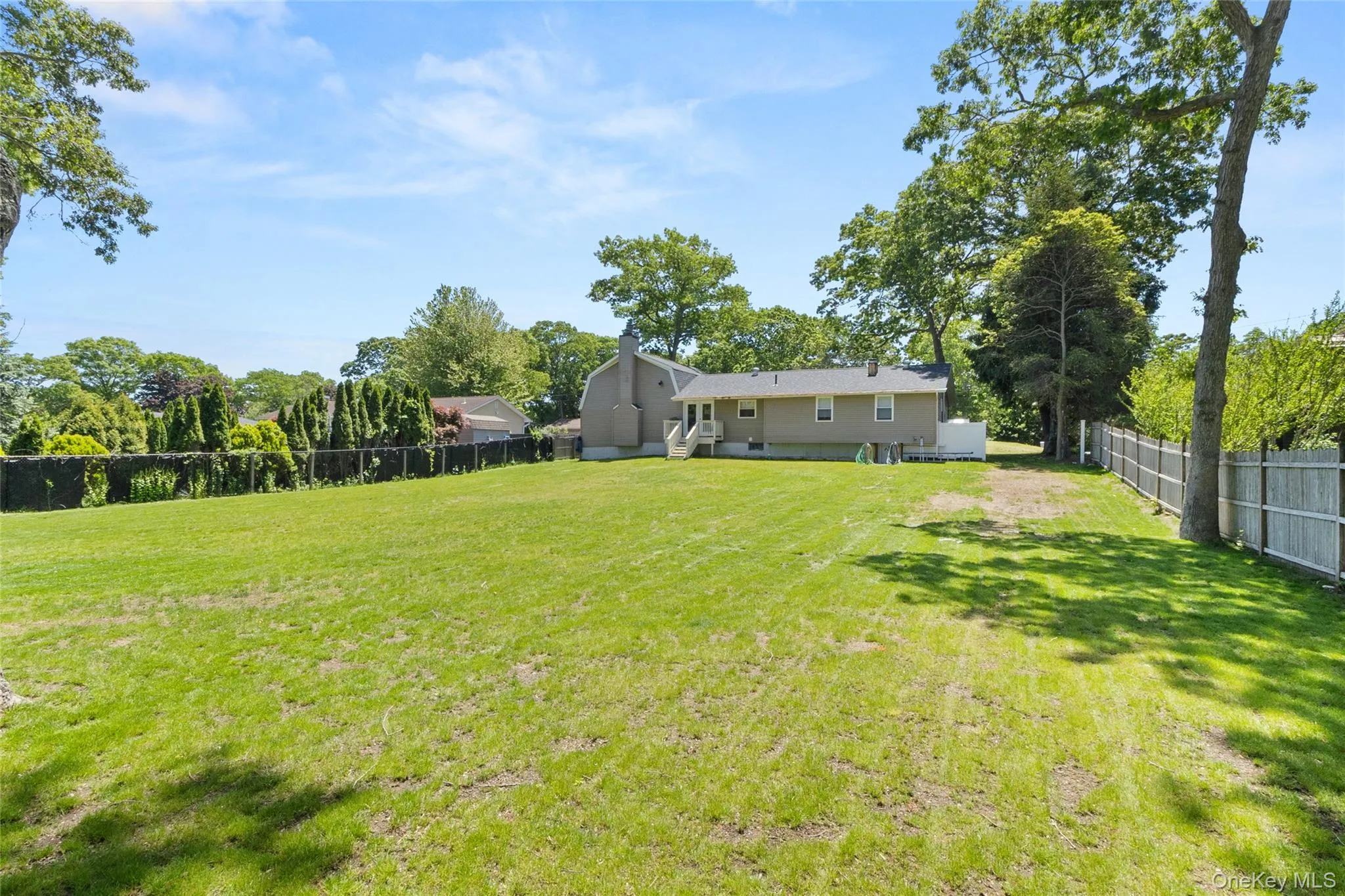 17 Lolly Lane, Brookhaven, NY, 3 Bedrooms Bedrooms, 8 Rooms Rooms,1 BathroomBathrooms,Residential,For Rent,Lolly,0,1004841 17 Lolly Lane, Brookhaven, NY, 3 Bedrooms Bedrooms, 8 Rooms Rooms,1 BathroomBathrooms,Residential,For Rent,Lolly,0,1004841