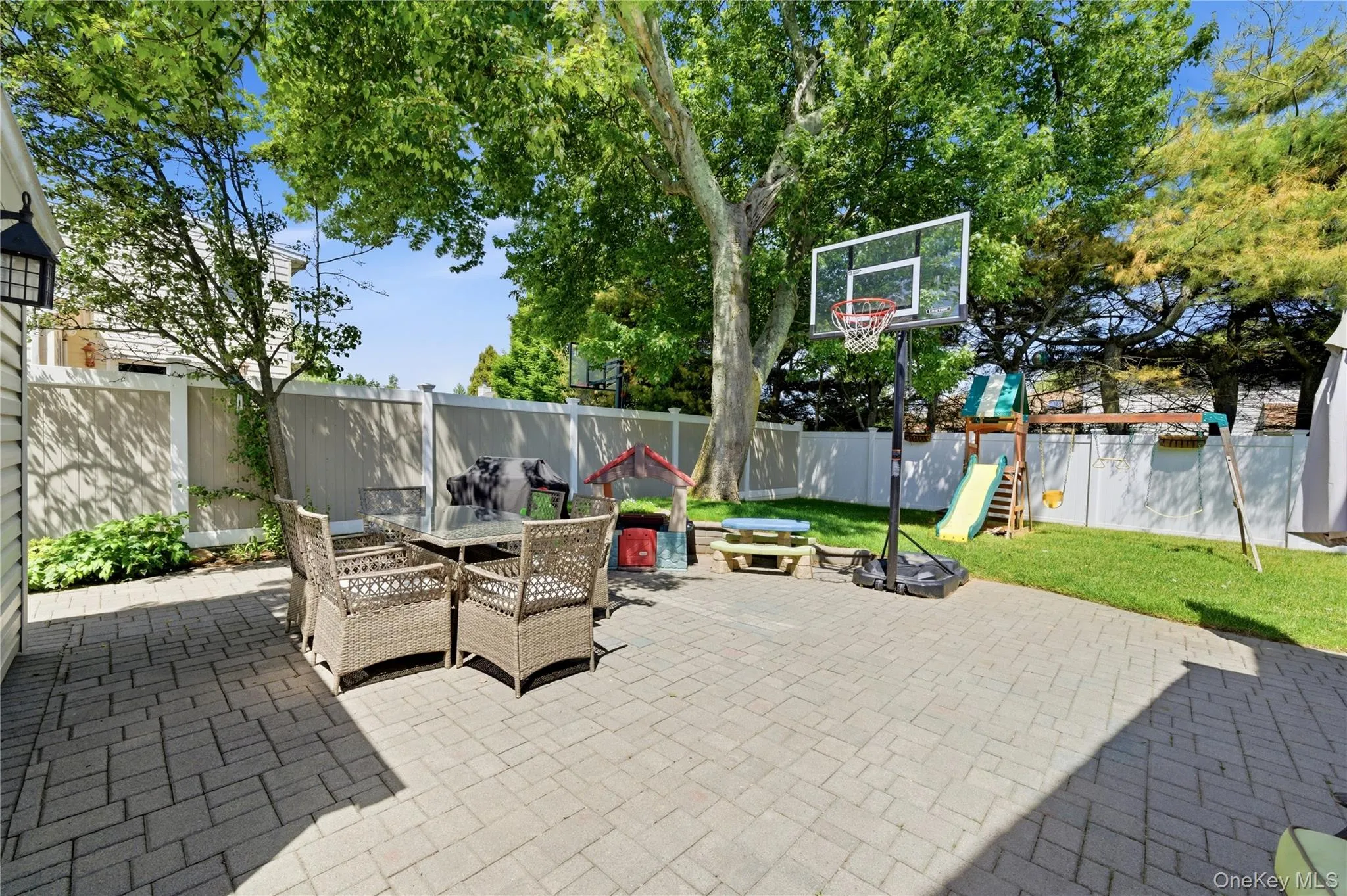 87 Laurel Drive, Oyster Bay, NY, 5 Bedrooms Bedrooms, 9 Rooms Rooms,3 BathroomsBathrooms,Residential,For Rent,Laurel,0,1004842 87 Laurel Drive, Oyster Bay, NY, 5 Bedrooms Bedrooms, 9 Rooms Rooms,3 BathroomsBathrooms,Residential,For Rent,Laurel,0,1004842