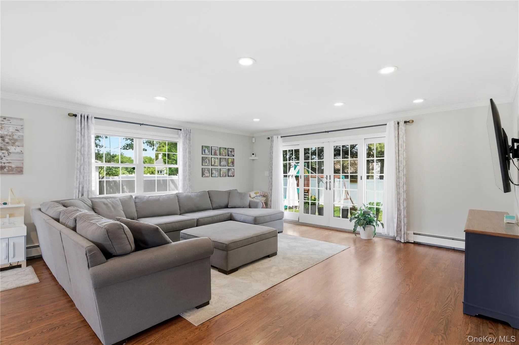 87 Laurel Drive, Oyster Bay, NY, 5 Bedrooms Bedrooms, 9 Rooms Rooms,3 BathroomsBathrooms,Residential,For Rent,Laurel,0,1004842 87 Laurel Drive, Oyster Bay, NY, 5 Bedrooms Bedrooms, 9 Rooms Rooms,3 BathroomsBathrooms,Residential,For Rent,Laurel,0,1004842