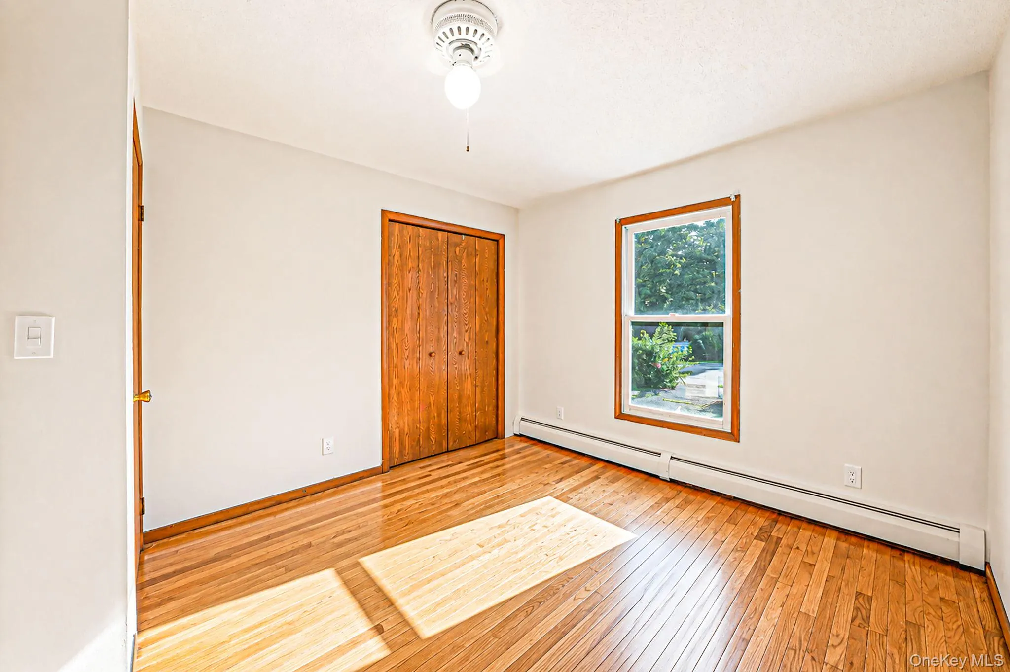 28 Strafford Street, Brookhaven, NY, 5 Bedrooms Bedrooms, 10 Rooms Rooms,3 BathroomsBathrooms,Residential,For Rent,Strafford,0,1004847 28 Strafford Street, Brookhaven, NY, 5 Bedrooms Bedrooms, 10 Rooms Rooms,3 BathroomsBathrooms,Residential,For Rent,Strafford,0,1004847