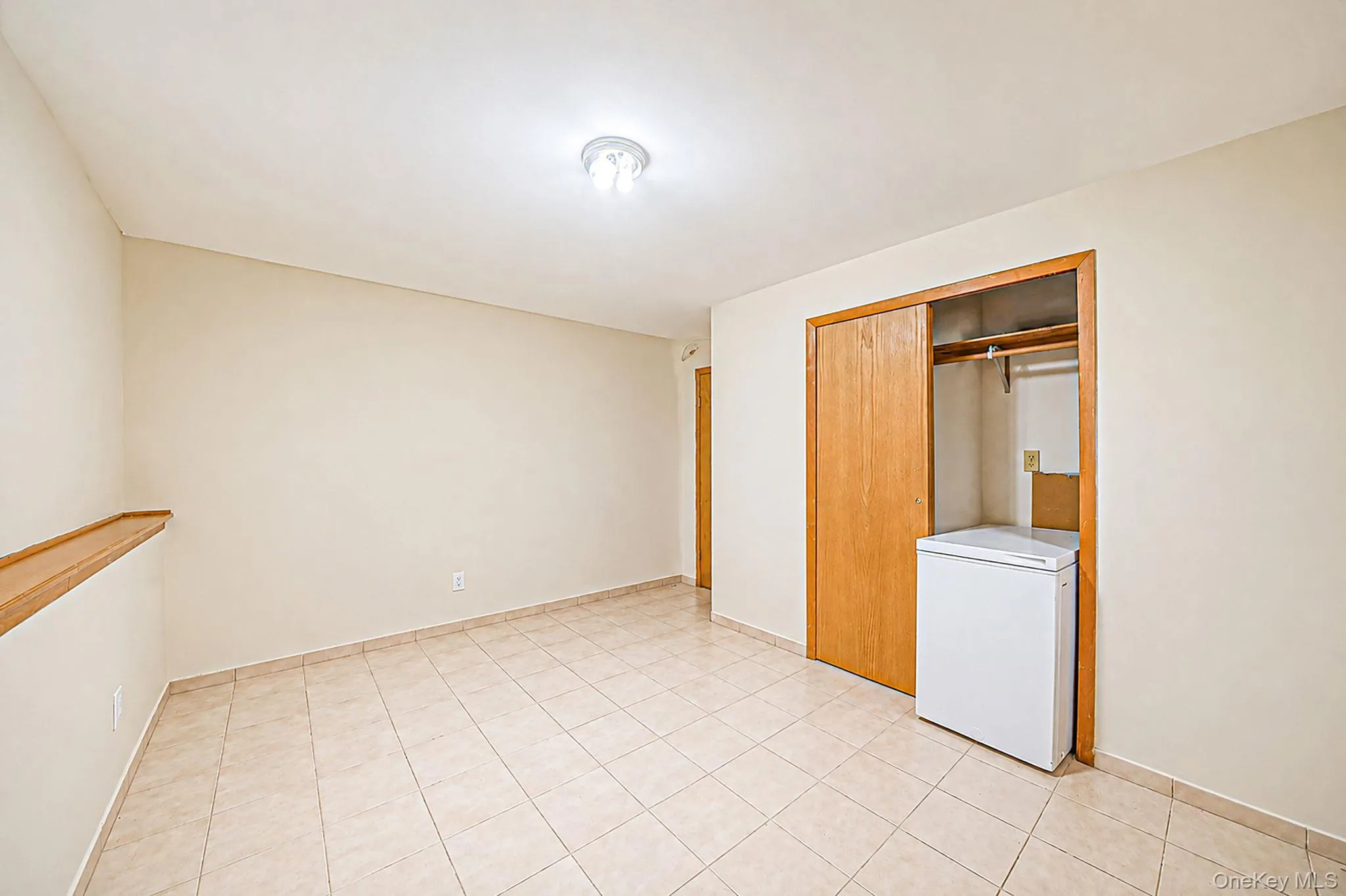 28 Strafford Street, Brookhaven, NY, 5 Bedrooms Bedrooms, 10 Rooms Rooms,3 BathroomsBathrooms,Residential,For Rent,Strafford,0,1004847 28 Strafford Street, Brookhaven, NY, 5 Bedrooms Bedrooms, 10 Rooms Rooms,3 BathroomsBathrooms,Residential,For Rent,Strafford,0,1004847