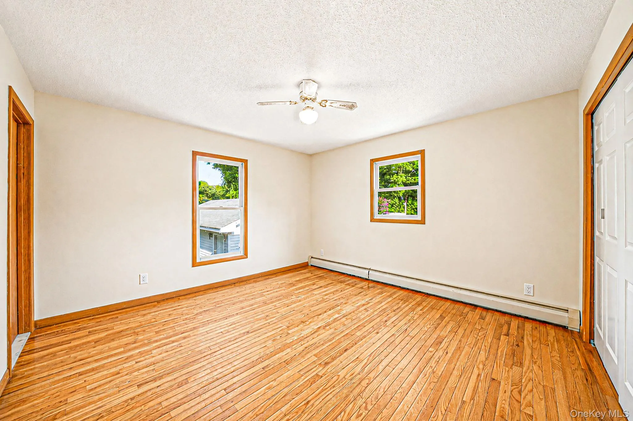 28 Strafford Street, Brookhaven, NY, 5 Bedrooms Bedrooms, 10 Rooms Rooms,3 BathroomsBathrooms,Residential,For Rent,Strafford,0,1004847 28 Strafford Street, Brookhaven, NY, 5 Bedrooms Bedrooms, 10 Rooms Rooms,3 BathroomsBathrooms,Residential,For Rent,Strafford,0,1004847
