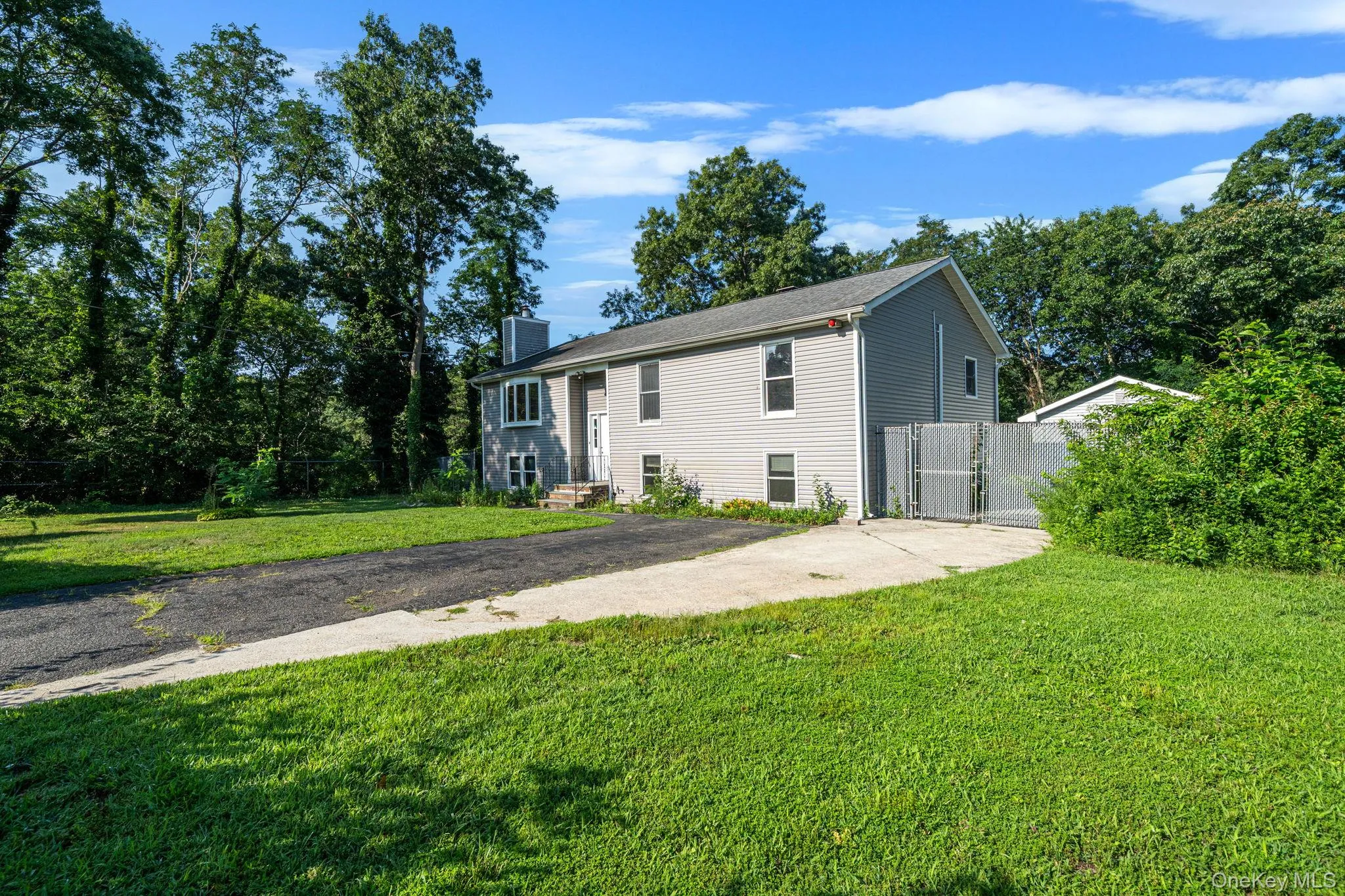 28 Strafford Street, Brookhaven, NY, 5 Bedrooms Bedrooms, 10 Rooms Rooms,3 BathroomsBathrooms,Residential,For Rent,Strafford,0,1004847 28 Strafford Street, Brookhaven, NY, 5 Bedrooms Bedrooms, 10 Rooms Rooms,3 BathroomsBathrooms,Residential,For Rent,Strafford,0,1004847