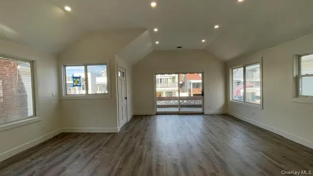 77 Connecticut Avenue, Long Beach, NY, 3 Bedrooms Bedrooms, 5 Rooms Rooms,1 BathroomBathrooms,Residential,For Rent,Connecticut,0,1004850 77 Connecticut Avenue, Long Beach, NY, 3 Bedrooms Bedrooms, 5 Rooms Rooms,1 BathroomBathrooms,Residential,For Rent,Connecticut,0,1004850