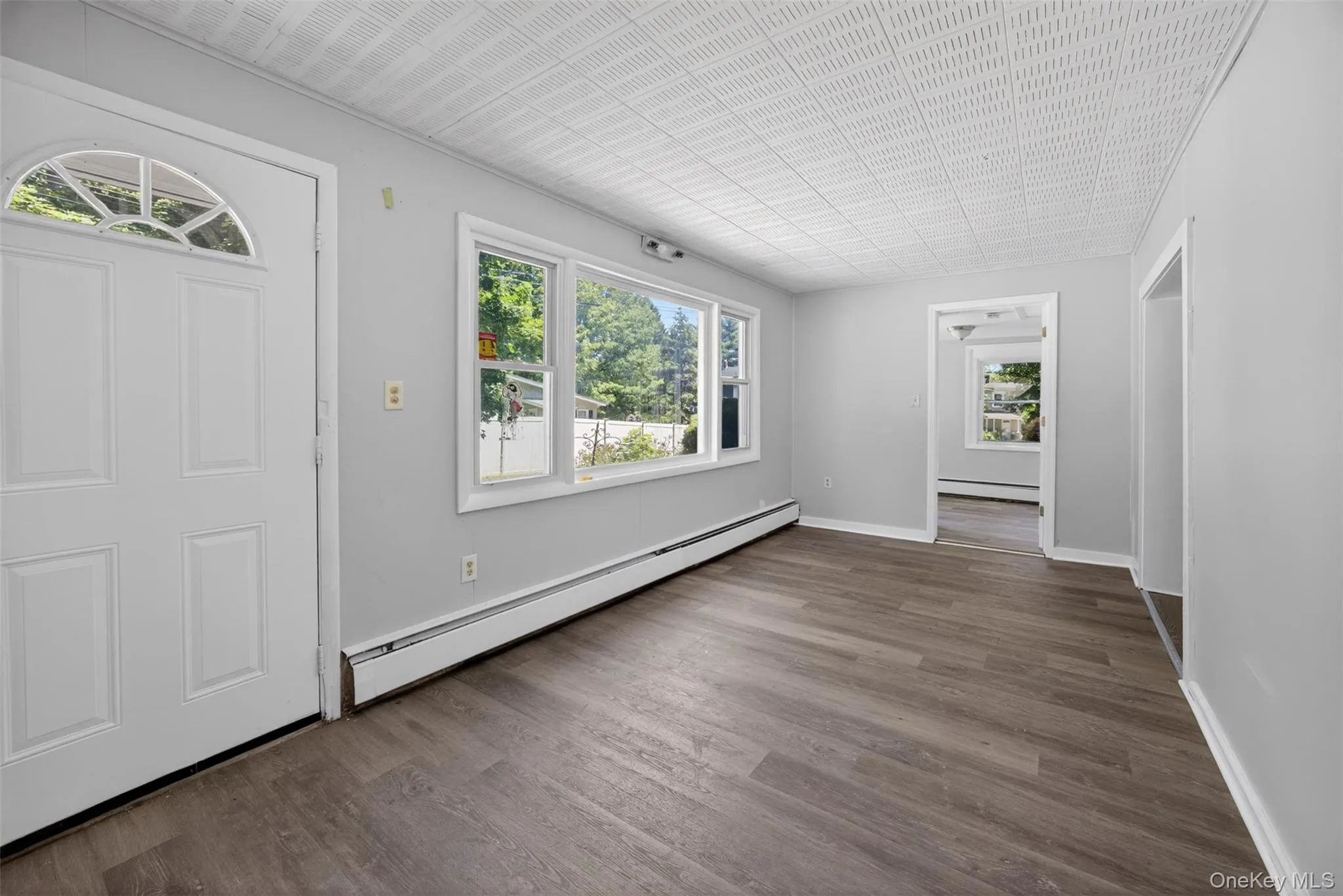 4 Riverview Avenue, New Windsor, NY, 2 Bedrooms Bedrooms, 6 Rooms Rooms,2 BathroomsBathrooms,Residential Lease,For Rent,Riverview,0,1004856 4 Riverview Avenue, New Windsor, NY, 2 Bedrooms Bedrooms, 6 Rooms Rooms,2 BathroomsBathrooms,Residential Lease,For Rent,Riverview,0,1004856