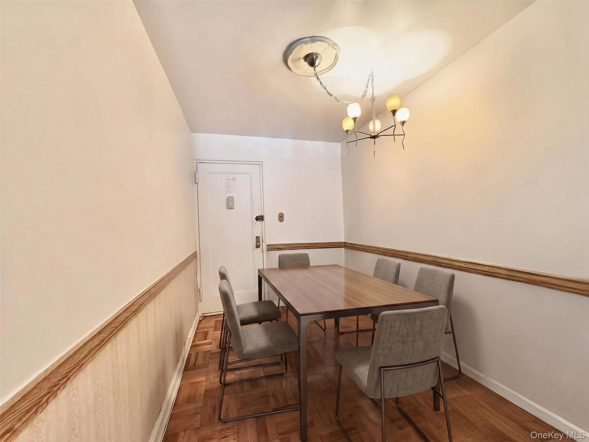 26-21 Union Street, New York, NY, 1 Bedroom Bedrooms, 4 Rooms Rooms,1 BathroomBathrooms,Residential,For Rent,Union,0,1004857 26-21 Union Street, New York, NY, 1 Bedroom Bedrooms, 4 Rooms Rooms,1 BathroomBathrooms,Residential,For Rent,Union,0,1004857