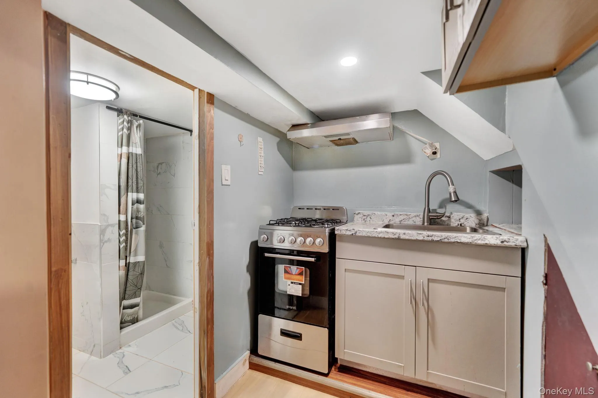 9317 214th Street, New York, NY, 3 Bedrooms Bedrooms, 8 Rooms Rooms,3 BathroomsBathrooms,Residential,For Rent,214th,0,1004860 9317 214th Street, New York, NY, 3 Bedrooms Bedrooms, 8 Rooms Rooms,3 BathroomsBathrooms,Residential,For Rent,214th,0,1004860