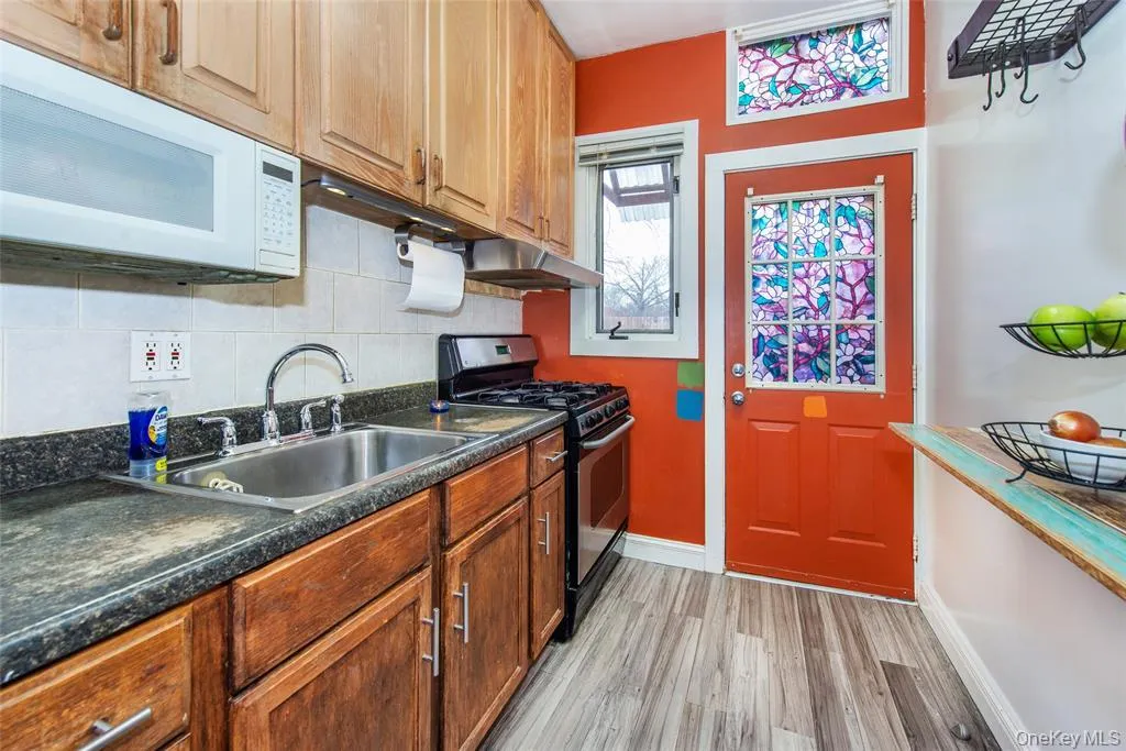 1321 Bristow Street, New York, NY, 3 Bedrooms Bedrooms, 5 Rooms Rooms,2 BathroomsBathrooms,Residential,For Rent,Bristow,0,1004861 1321 Bristow Street, New York, NY, 3 Bedrooms Bedrooms, 5 Rooms Rooms,2 BathroomsBathrooms,Residential,For Rent,Bristow,0,1004861