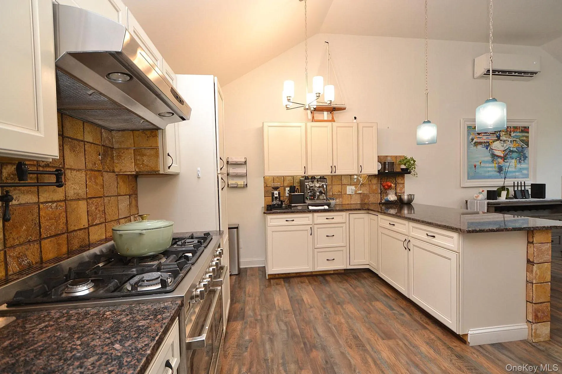 19 Fountain Road, Brookhaven, NY, 3 Bedrooms Bedrooms, 7 Rooms Rooms,2 BathroomsBathrooms,Residential,For Rent,Fountain,0,KEY1004864 19 Fountain Road, Brookhaven, NY, 3 Bedrooms Bedrooms, 7 Rooms Rooms,2 BathroomsBathrooms,Residential,For Rent,Fountain,0,KEY1004864