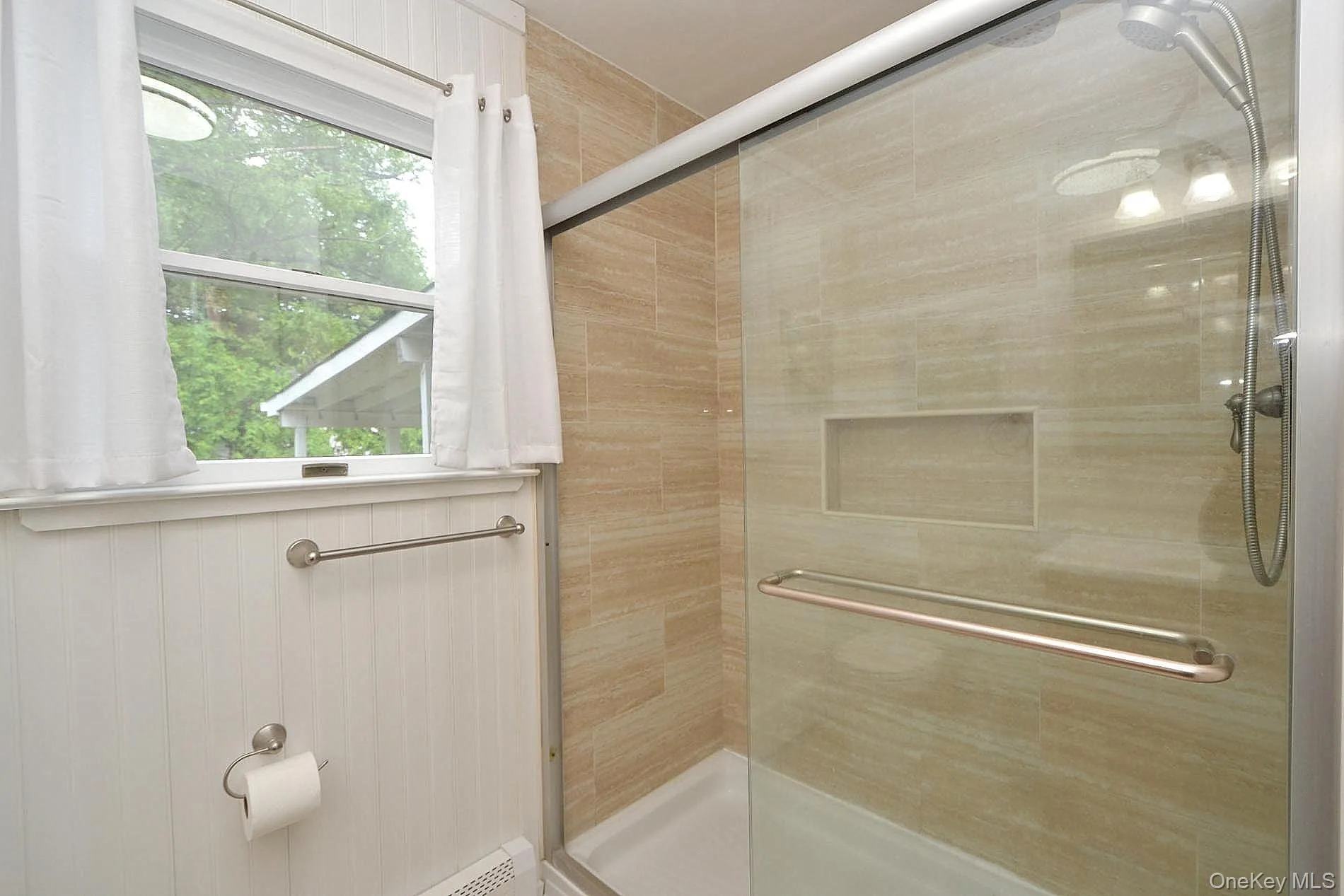 19 Fountain Road, Brookhaven, NY, 3 Bedrooms Bedrooms, 7 Rooms Rooms,2 BathroomsBathrooms,Residential,For Rent,Fountain,0,KEY1004864 19 Fountain Road, Brookhaven, NY, 3 Bedrooms Bedrooms, 7 Rooms Rooms,2 BathroomsBathrooms,Residential,For Rent,Fountain,0,KEY1004864