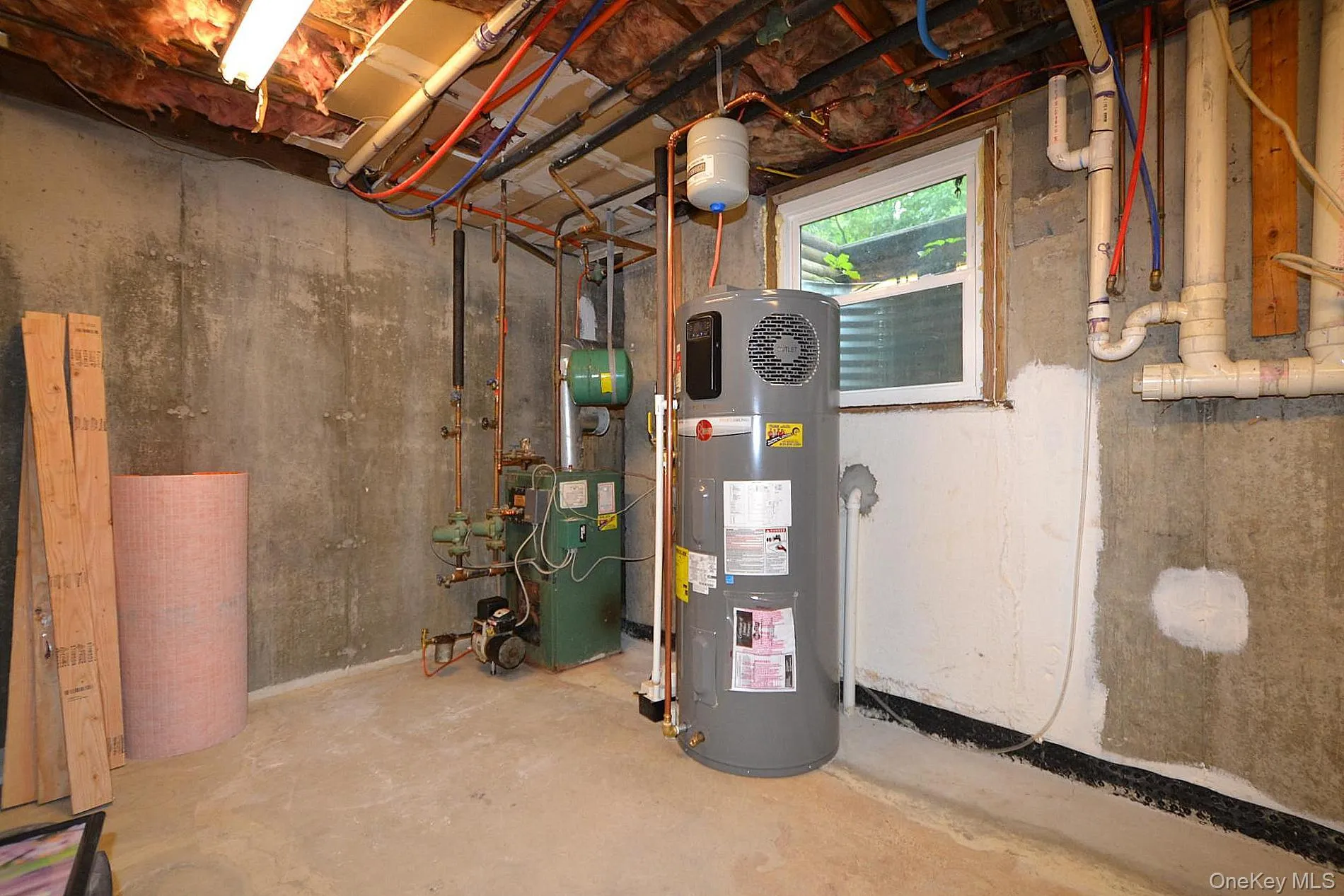 19 Fountain Road, Brookhaven, NY, 3 Bedrooms Bedrooms, 7 Rooms Rooms,2 BathroomsBathrooms,Residential,For Rent,Fountain,0,KEY1004864 19 Fountain Road, Brookhaven, NY, 3 Bedrooms Bedrooms, 7 Rooms Rooms,2 BathroomsBathrooms,Residential,For Rent,Fountain,0,KEY1004864