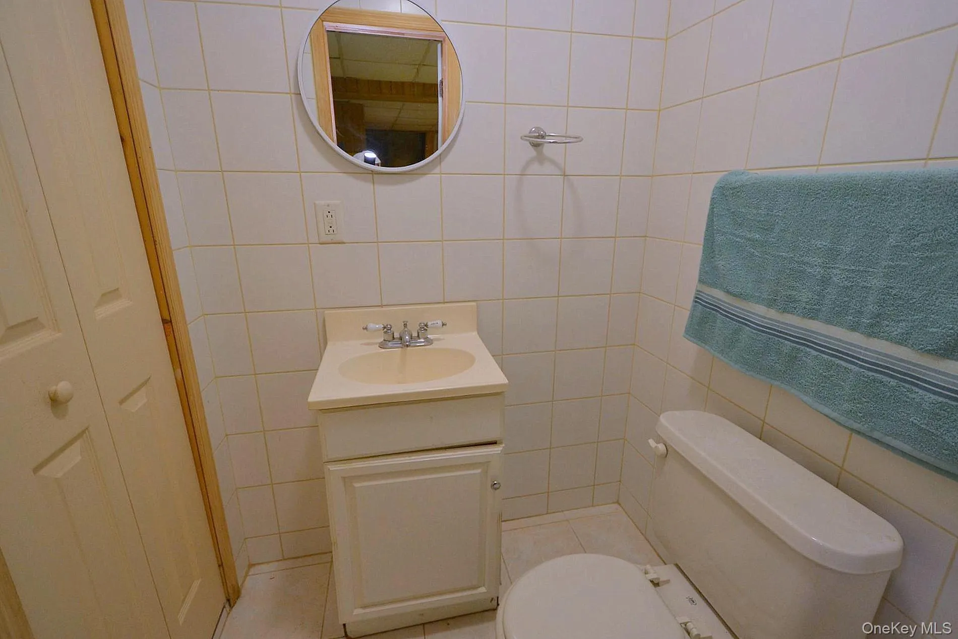 19 Fountain Road, Brookhaven, NY, 3 Bedrooms Bedrooms, 7 Rooms Rooms,2 BathroomsBathrooms,Residential,For Rent,Fountain,0,KEY1004864 19 Fountain Road, Brookhaven, NY, 3 Bedrooms Bedrooms, 7 Rooms Rooms,2 BathroomsBathrooms,Residential,For Rent,Fountain,0,KEY1004864