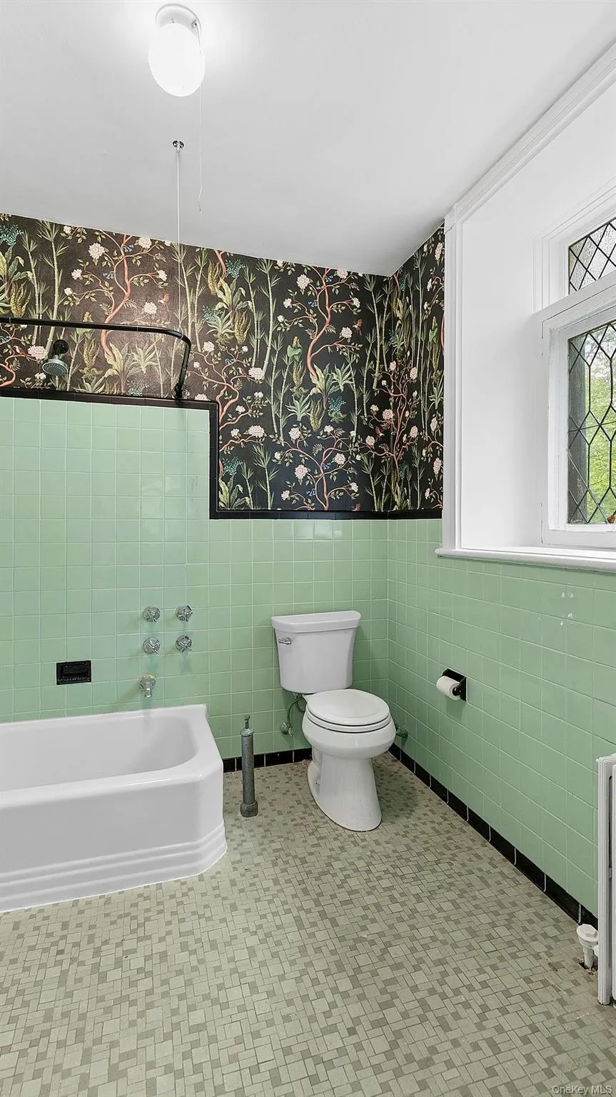 61 Crows Nest Road, Tuxedo, NY, 3 Bedrooms Bedrooms, 6 Rooms Rooms,2 BathroomsBathrooms,Residential Lease,For Rent,Crows Nest,0,1004872 61 Crows Nest Road, Tuxedo, NY, 3 Bedrooms Bedrooms, 6 Rooms Rooms,2 BathroomsBathrooms,Residential Lease,For Rent,Crows Nest,0,1004872