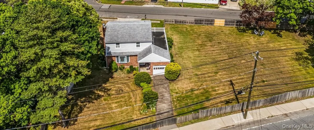 1060 Park Avenue, Huntington, NY, 3 Bedrooms Bedrooms, 8 Rooms Rooms,1 BathroomBathrooms,Residential,For Rent,Park,0,1004882 1060 Park Avenue, Huntington, NY, 3 Bedrooms Bedrooms, 8 Rooms Rooms,1 BathroomBathrooms,Residential,For Rent,Park,0,1004882