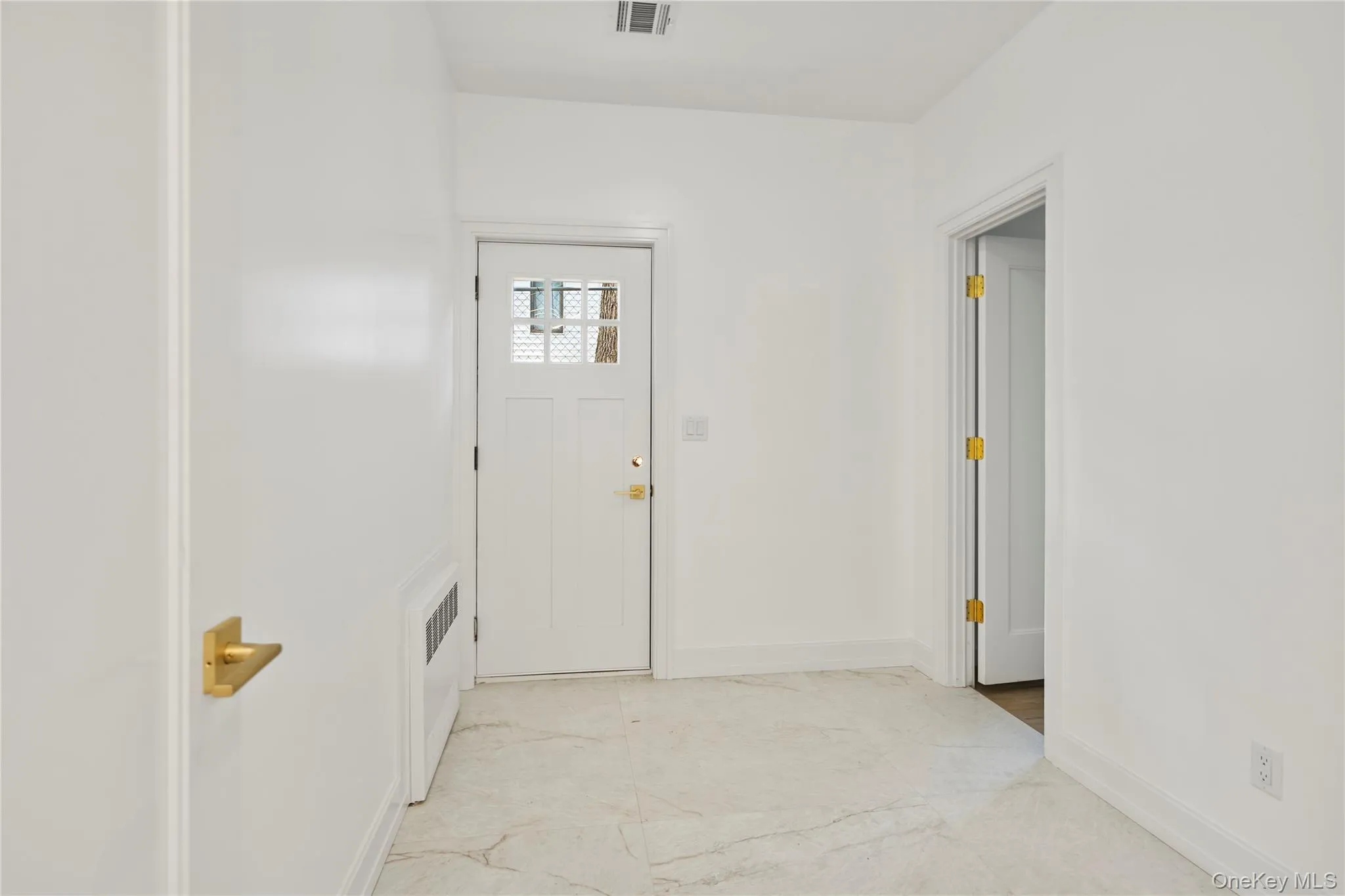 Side entrance/mudroom for Mian house Side entrance/mudroom for Mian house