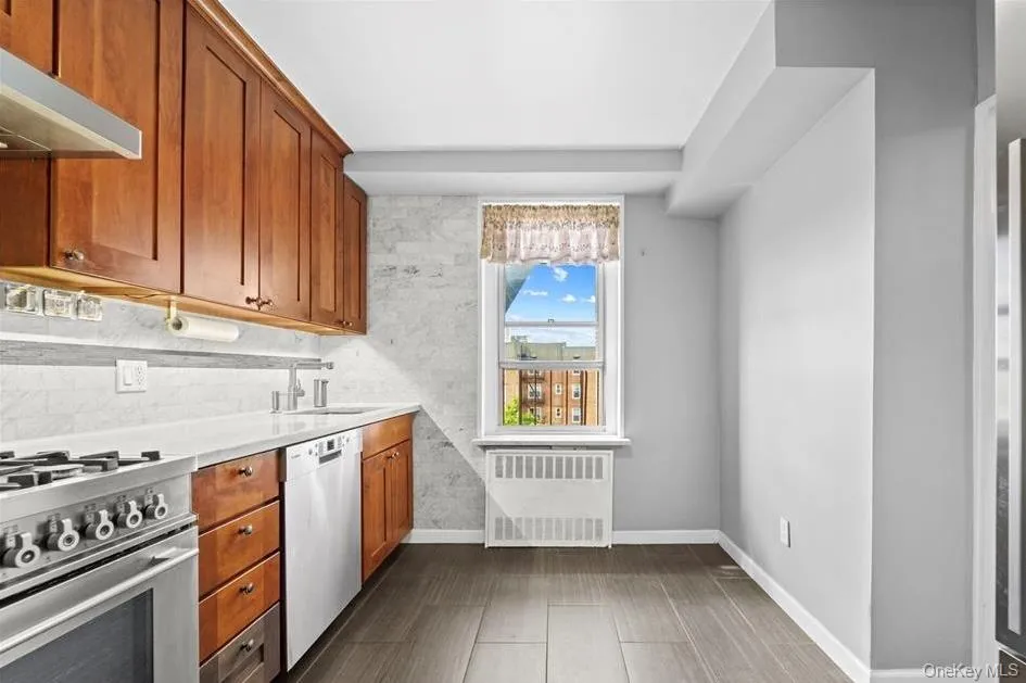 23-20 Bell Blvd, New York, NY, 2 Bedrooms Bedrooms, 6 Rooms Rooms,2 BathroomsBathrooms,Residential,For Rent,Bell Blvd,0,1004884 23-20 Bell Blvd, New York, NY, 2 Bedrooms Bedrooms, 6 Rooms Rooms,2 BathroomsBathrooms,Residential,For Rent,Bell Blvd,0,1004884