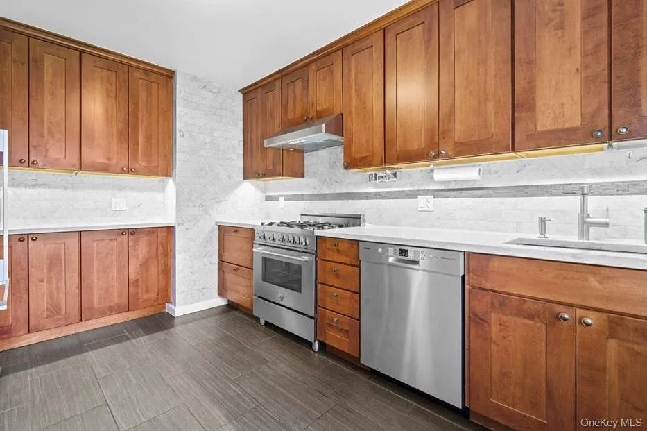 23-20 Bell Blvd, New York, NY, 2 Bedrooms Bedrooms, 6 Rooms Rooms,2 BathroomsBathrooms,Residential,For Rent,Bell Blvd,0,1004884 23-20 Bell Blvd, New York, NY, 2 Bedrooms Bedrooms, 6 Rooms Rooms,2 BathroomsBathrooms,Residential,For Rent,Bell Blvd,0,1004884