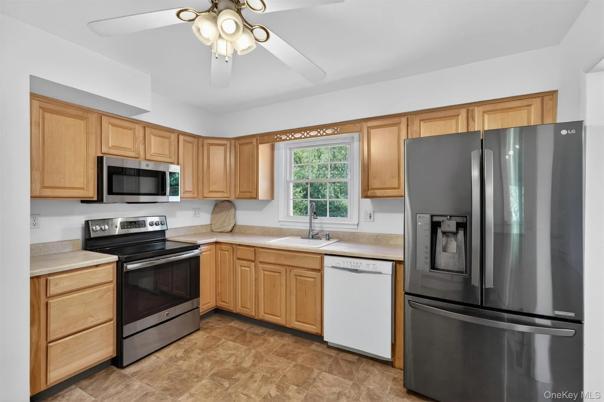 6 Keith Place, Hamptonburgh, NY, 3 Bedrooms Bedrooms, 7 Rooms Rooms,1 BathroomBathrooms,Residential,For Rent,Keith,0,1004886 6 Keith Place, Hamptonburgh, NY, 3 Bedrooms Bedrooms, 7 Rooms Rooms,1 BathroomBathrooms,Residential,For Rent,Keith,0,1004886