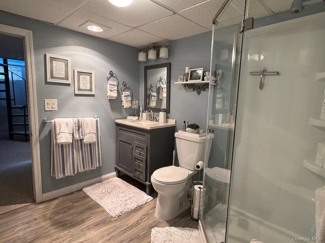 3 Commack Road, Brookhaven, NY, 3 Bedrooms Bedrooms, 6 Rooms Rooms,2 BathroomsBathrooms,Residential,For Rent,Commack,0,1004892 3 Commack Road, Brookhaven, NY, 3 Bedrooms Bedrooms, 6 Rooms Rooms,2 BathroomsBathrooms,Residential,For Rent,Commack,0,1004892