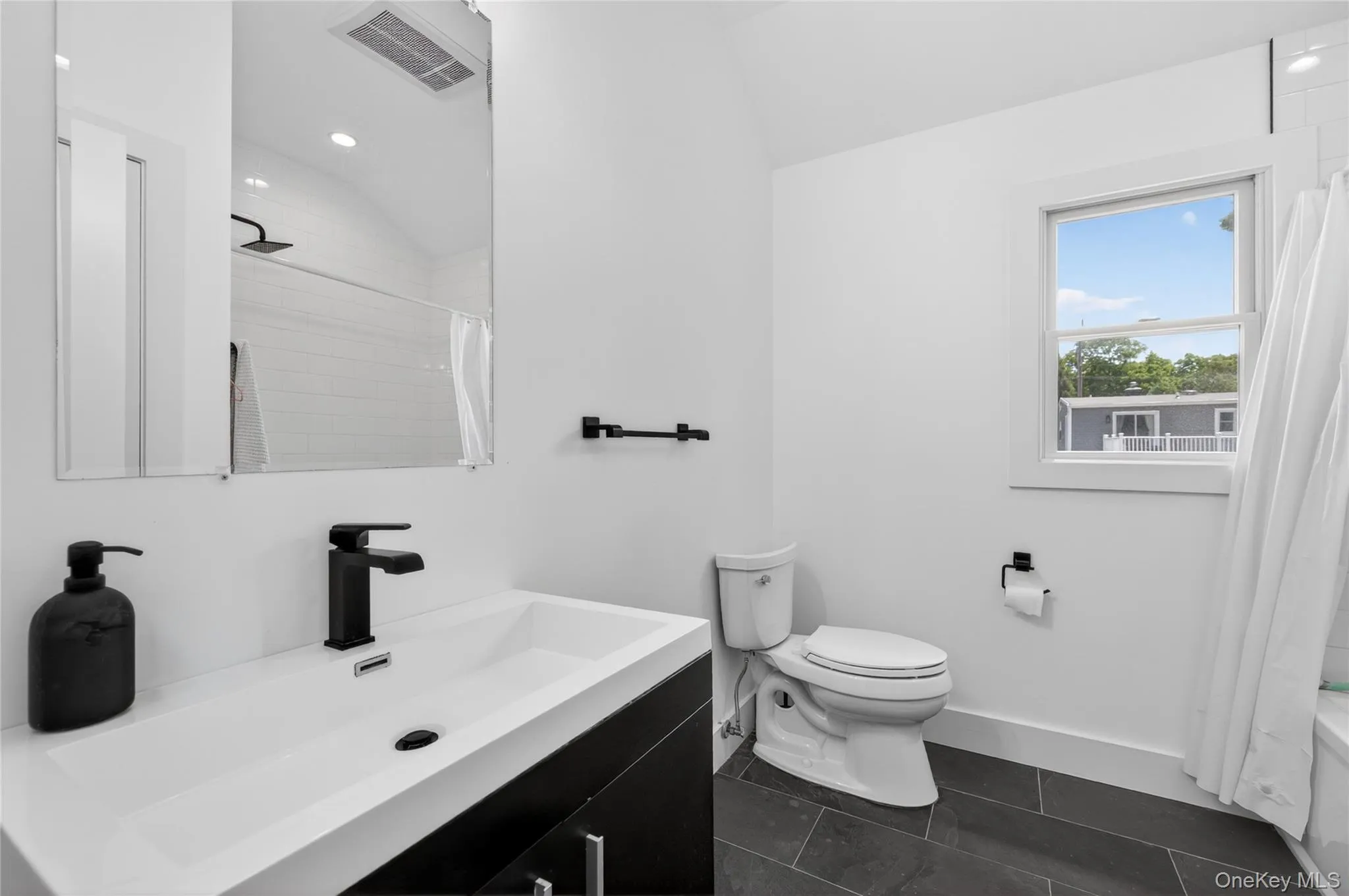 534 Riverside Avenue, Oyster Bay, NY, 5 Bedrooms Bedrooms, 8 Rooms Rooms,3 BathroomsBathrooms,Residential,For Rent,Riverside,0,1004893 534 Riverside Avenue, Oyster Bay, NY, 5 Bedrooms Bedrooms, 8 Rooms Rooms,3 BathroomsBathrooms,Residential,For Rent,Riverside,0,1004893
