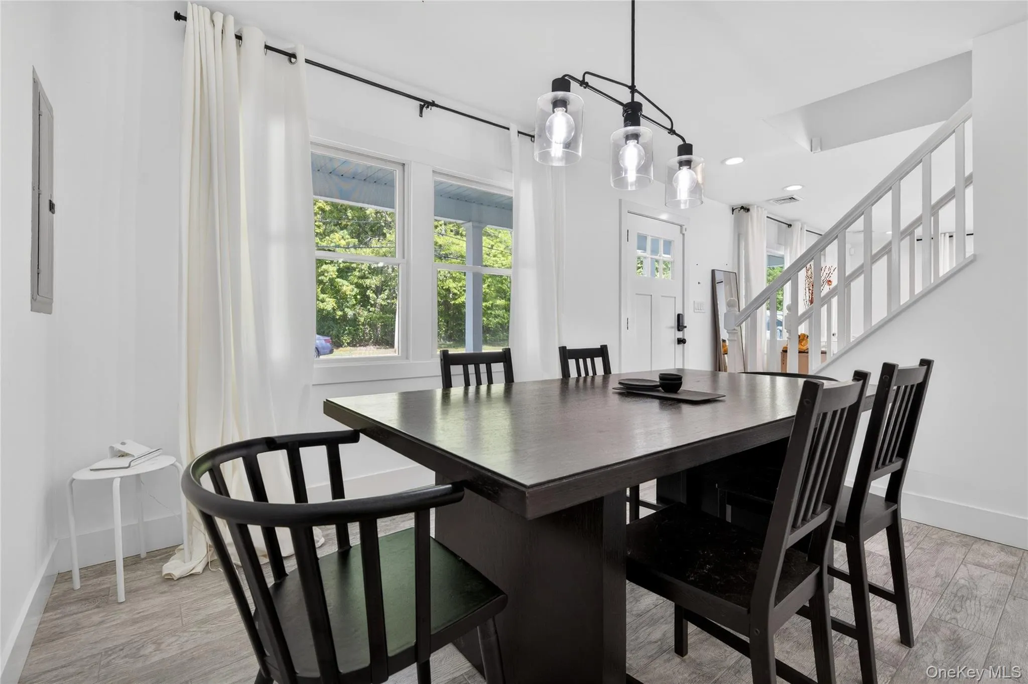 534 Riverside Avenue, Oyster Bay, NY, 5 Bedrooms Bedrooms, 8 Rooms Rooms,3 BathroomsBathrooms,Residential,For Rent,Riverside,0,1004893 534 Riverside Avenue, Oyster Bay, NY, 5 Bedrooms Bedrooms, 8 Rooms Rooms,3 BathroomsBathrooms,Residential,For Rent,Riverside,0,1004893
