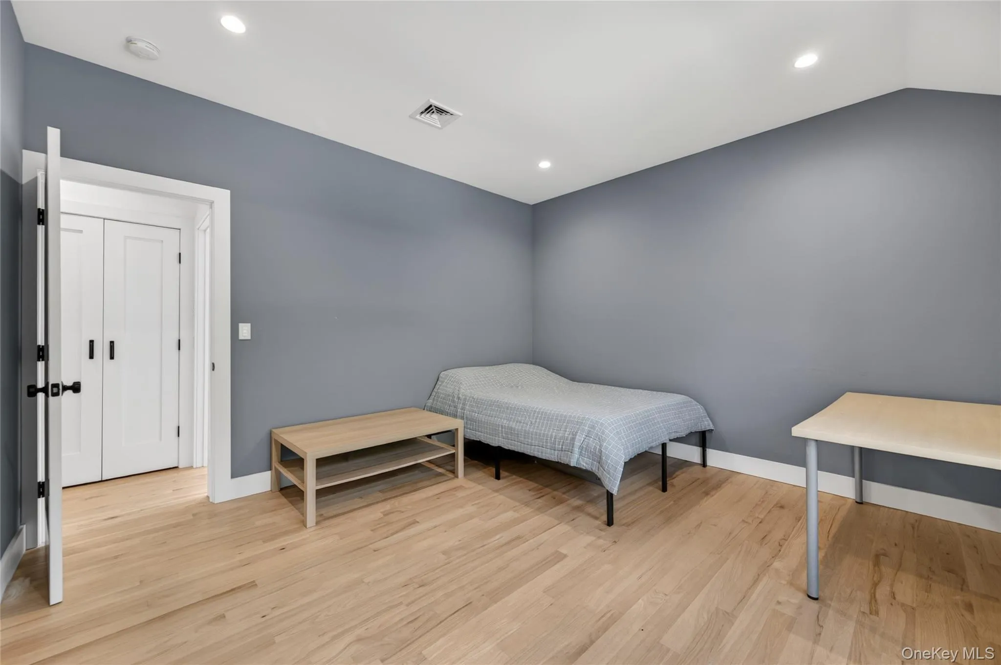 534 Riverside Avenue, Oyster Bay, NY, 5 Bedrooms Bedrooms, 8 Rooms Rooms,3 BathroomsBathrooms,Residential,For Rent,Riverside,0,1004893 534 Riverside Avenue, Oyster Bay, NY, 5 Bedrooms Bedrooms, 8 Rooms Rooms,3 BathroomsBathrooms,Residential,For Rent,Riverside,0,1004893