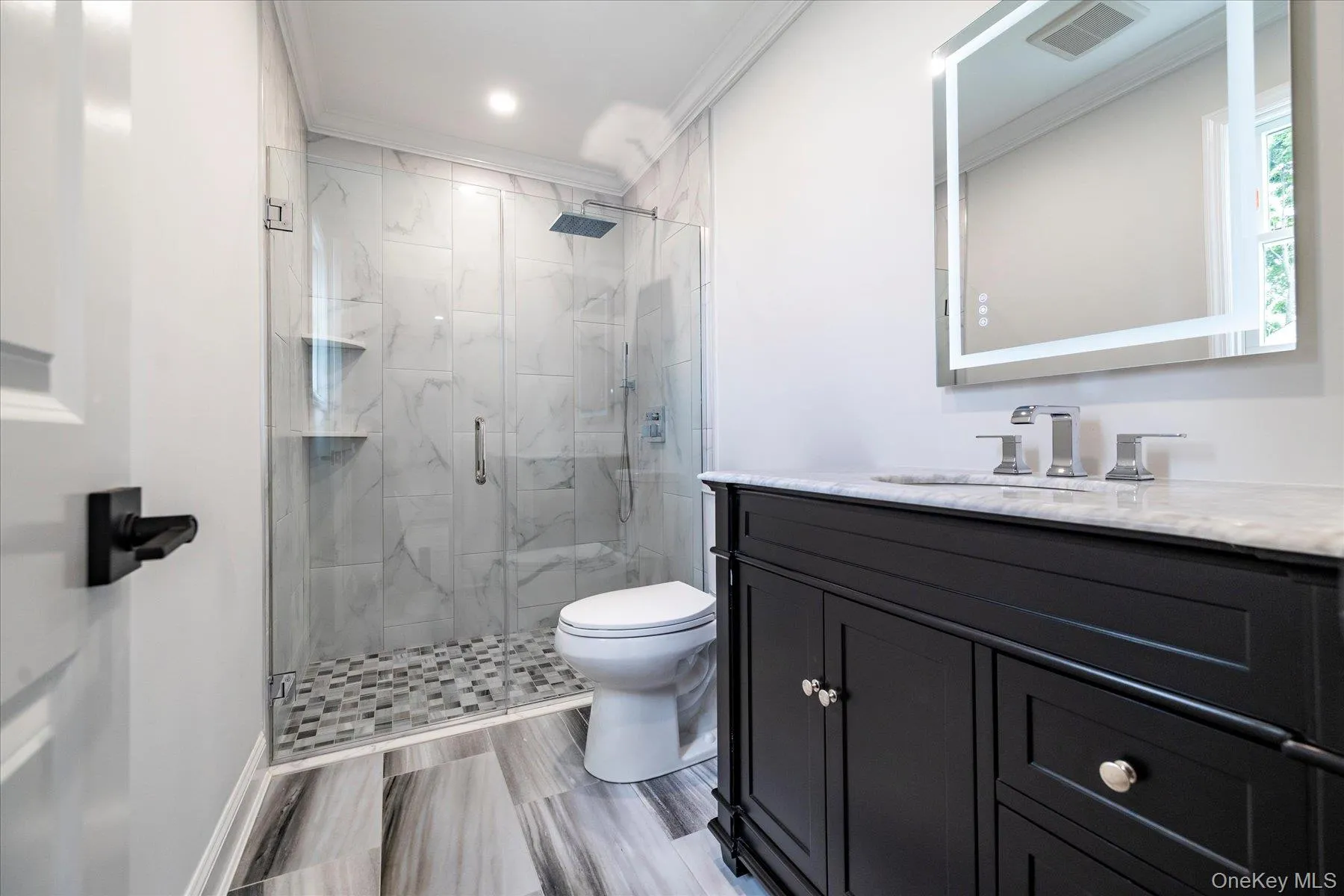 1st floor full bath 1st floor full bath