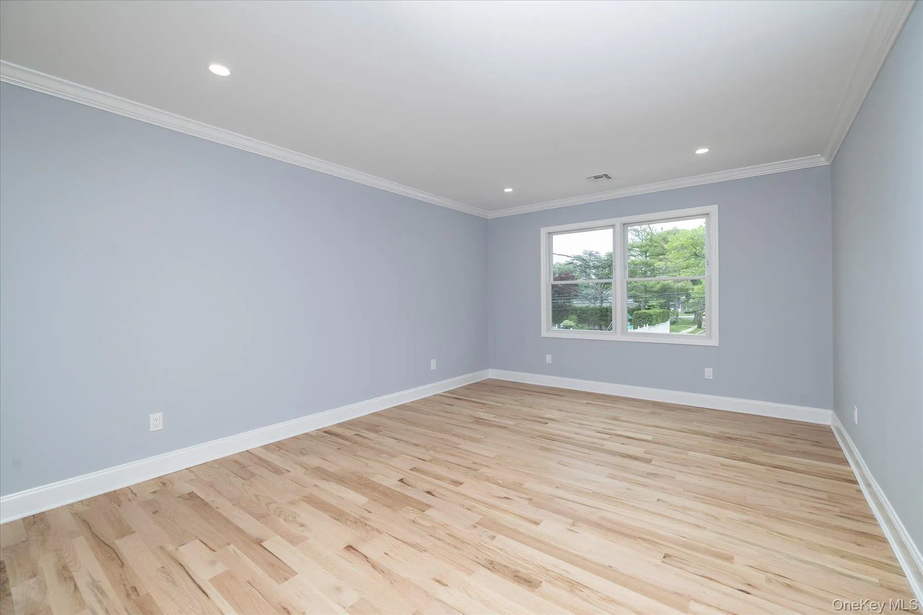 1st of 5 bedrooms 1st of 5 bedrooms