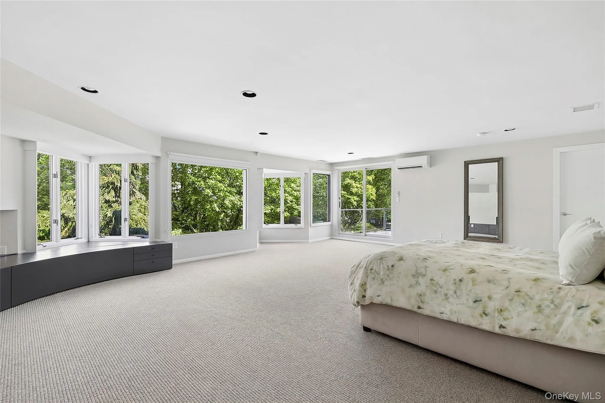 92 Old House Lane, North Hempstead, NY, 6 Bedrooms Bedrooms, 10 Rooms Rooms,4 BathroomsBathrooms,Residential Lease,For Rent,Old House,0,1004897 92 Old House Lane, North Hempstead, NY, 6 Bedrooms Bedrooms, 10 Rooms Rooms,4 BathroomsBathrooms,Residential Lease,For Rent,Old House,0,1004897