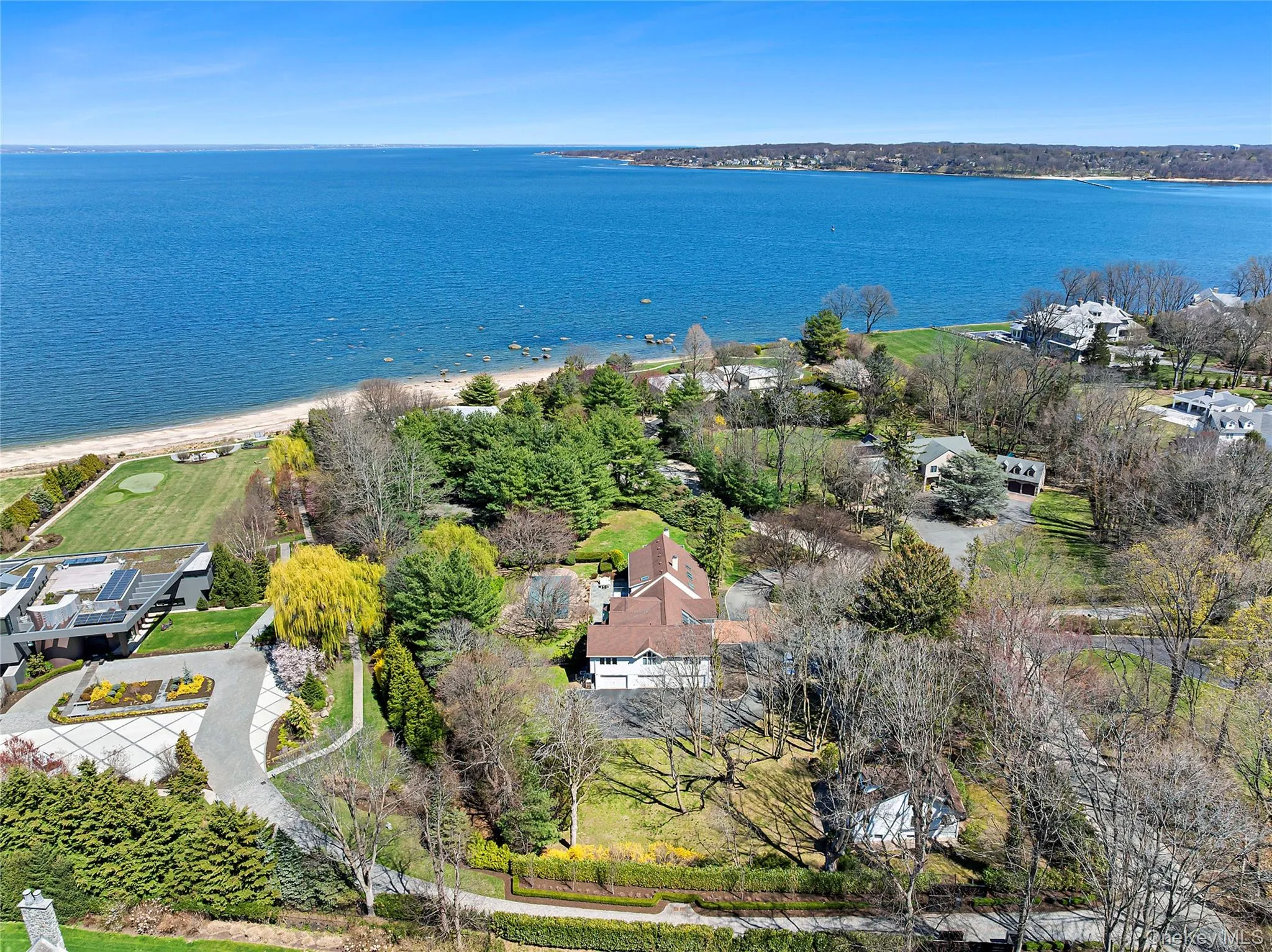 92 Old House Lane, North Hempstead, NY, 6 Bedrooms Bedrooms, 10 Rooms Rooms,4 BathroomsBathrooms,Residential Lease,For Rent,Old House,0,1004897 92 Old House Lane, North Hempstead, NY, 6 Bedrooms Bedrooms, 10 Rooms Rooms,4 BathroomsBathrooms,Residential Lease,For Rent,Old House,0,1004897