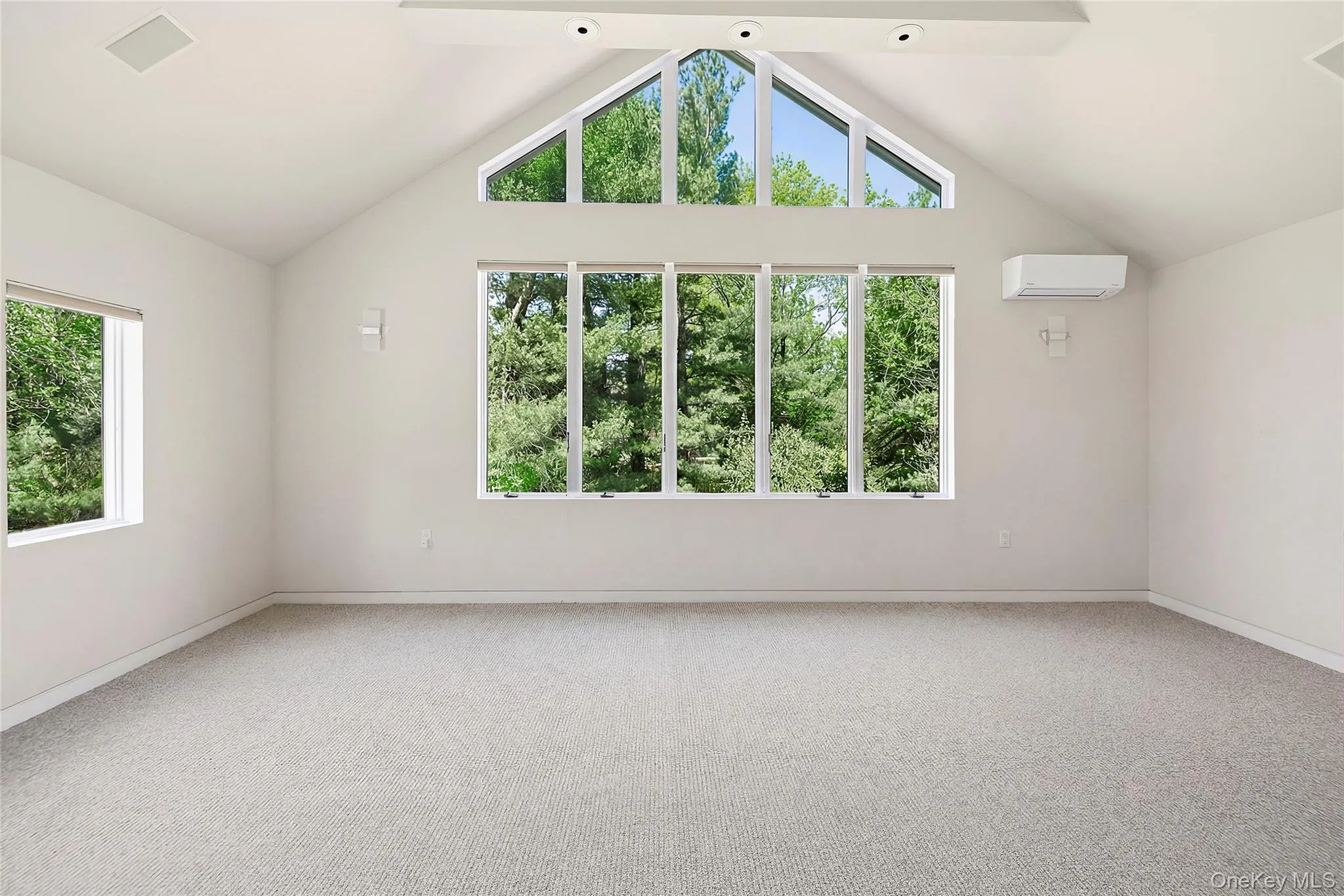 92 Old House Lane, North Hempstead, NY, 6 Bedrooms Bedrooms, 10 Rooms Rooms,4 BathroomsBathrooms,Residential Lease,For Rent,Old House,0,1004897 92 Old House Lane, North Hempstead, NY, 6 Bedrooms Bedrooms, 10 Rooms Rooms,4 BathroomsBathrooms,Residential Lease,For Rent,Old House,0,1004897
