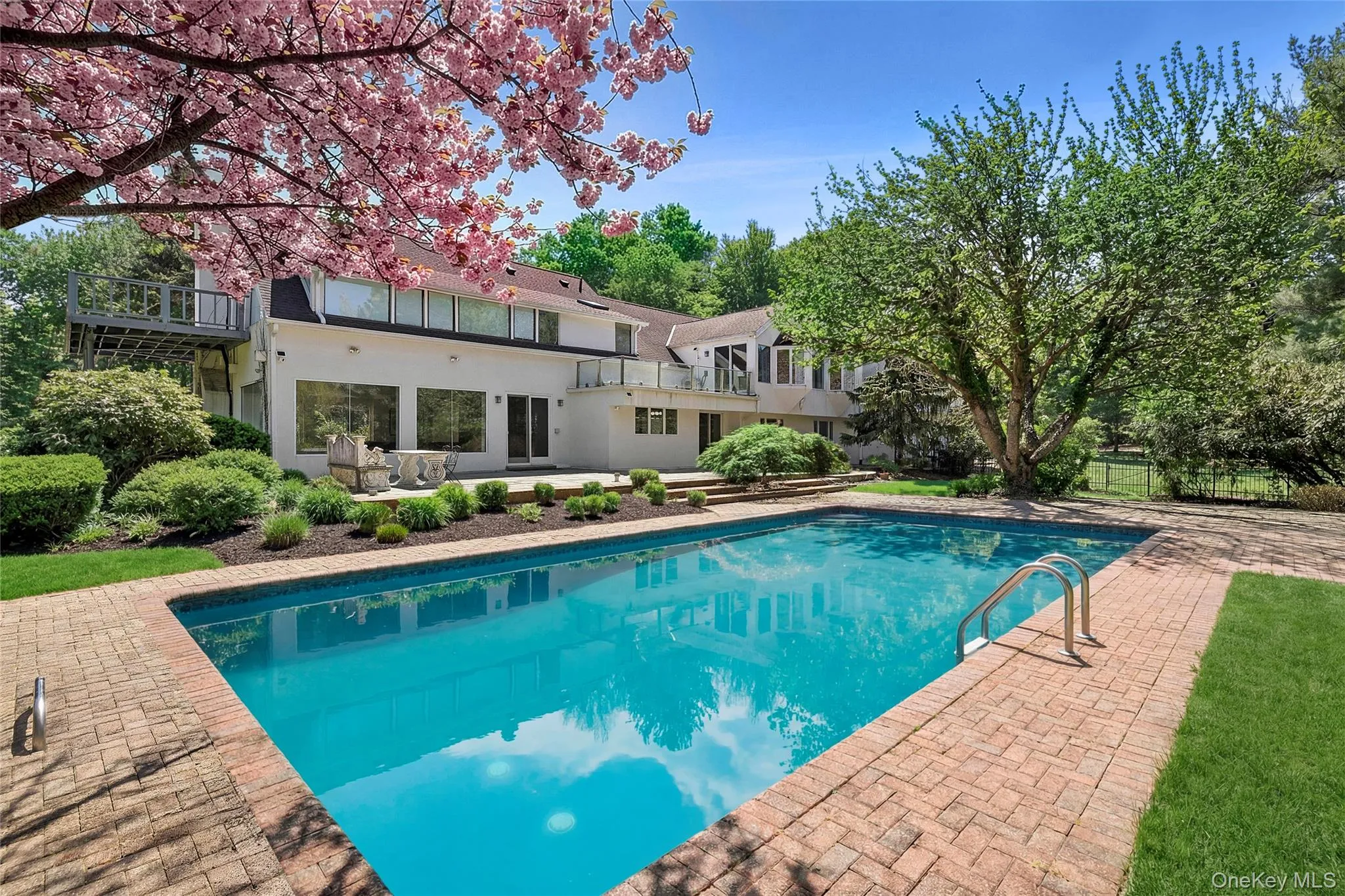 92 Old House Lane, North Hempstead, NY, 6 Bedrooms Bedrooms, 10 Rooms Rooms,4 BathroomsBathrooms,Residential Lease,For Rent,Old House,0,1004897 92 Old House Lane, North Hempstead, NY, 6 Bedrooms Bedrooms, 10 Rooms Rooms,4 BathroomsBathrooms,Residential Lease,For Rent,Old House,0,1004897