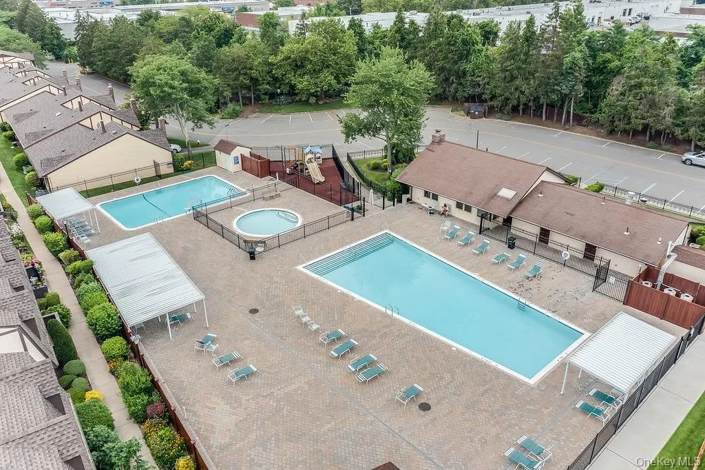 3 IG pools. Family, Adult and Kiddie Pool 3 IG pools. Family, Adult and Kiddie Pool