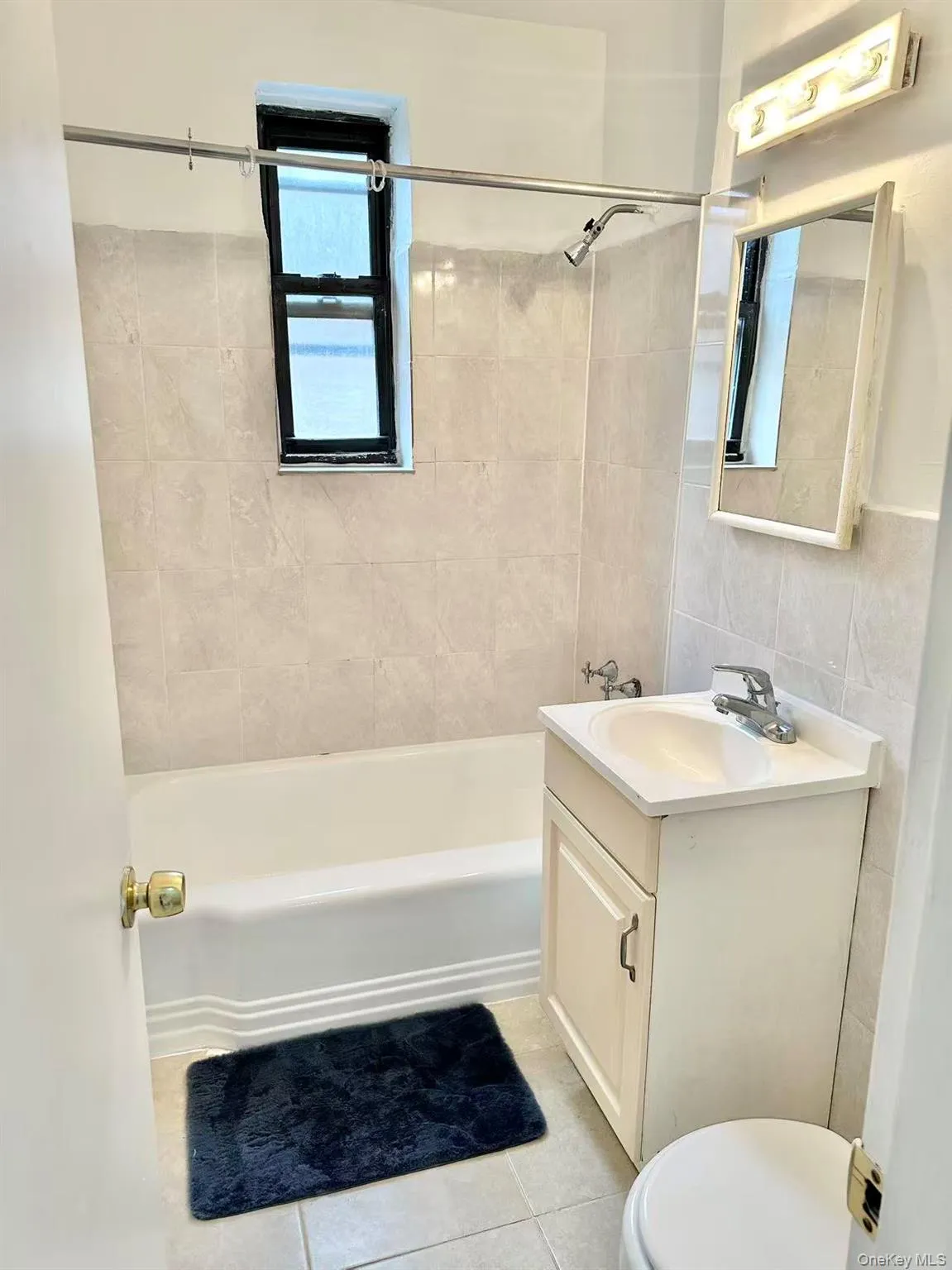144-46 38th Avenue, New York, NY, 1 Room Rooms,1 BathroomBathrooms,Residential Lease,For Rent,38th,0,1004905 144-46 38th Avenue, New York, NY, 1 Room Rooms,1 BathroomBathrooms,Residential Lease,For Rent,38th,0,1004905