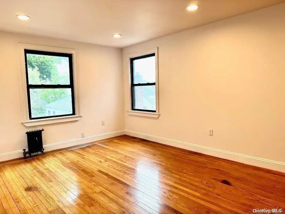 14 Beach Road, North Hempstead, NY, 2 Bedrooms Bedrooms, 4 Rooms Rooms,1 BathroomBathrooms,Residential Lease,For Rent,Beach,0,1004906 14 Beach Road, North Hempstead, NY, 2 Bedrooms Bedrooms, 4 Rooms Rooms,1 BathroomBathrooms,Residential Lease,For Rent,Beach,0,1004906