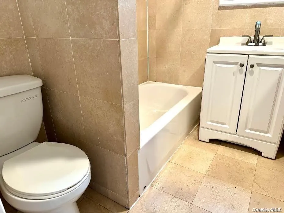 14 Beach Road, North Hempstead, NY, 2 Bedrooms Bedrooms, 4 Rooms Rooms,1 BathroomBathrooms,Residential Lease,For Rent,Beach,0,1004906 14 Beach Road, North Hempstead, NY, 2 Bedrooms Bedrooms, 4 Rooms Rooms,1 BathroomBathrooms,Residential Lease,For Rent,Beach,0,1004906