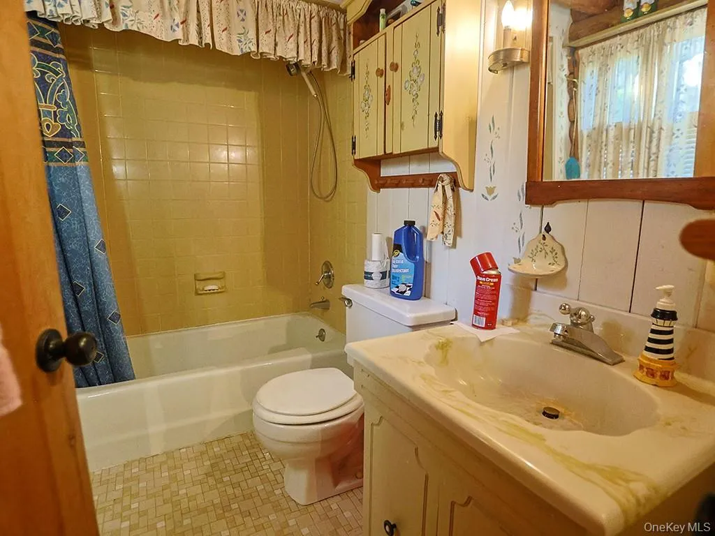 95 Angola Road, Cornwall, NY, 2 Bedrooms Bedrooms, 8 Rooms Rooms,1 BathroomBathrooms,Residential,For Rent,Angola,0,1004913 95 Angola Road, Cornwall, NY, 2 Bedrooms Bedrooms, 8 Rooms Rooms,1 BathroomBathrooms,Residential,For Rent,Angola,0,1004913