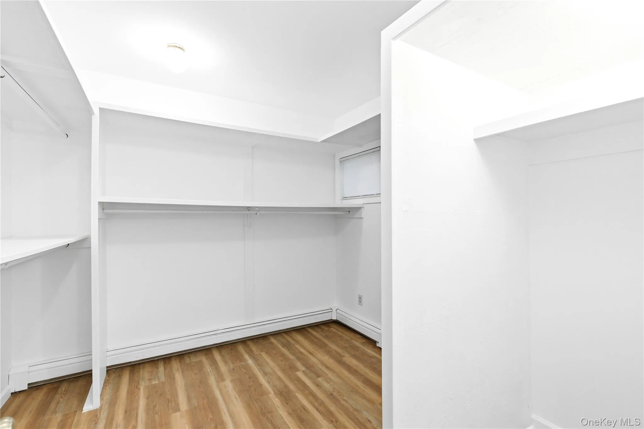 Walk in closet Walk in closet