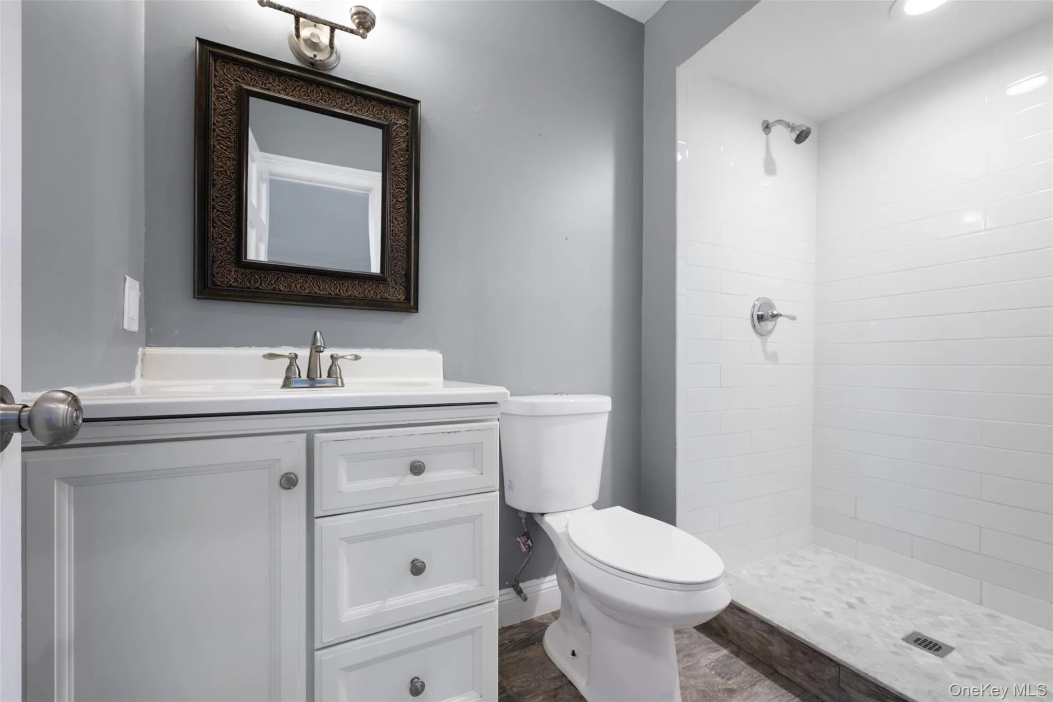 33 Echo Avenue, Brookhaven, NY, 5 Bedrooms Bedrooms, 8 Rooms Rooms,3 BathroomsBathrooms,Residential,For Rent,Echo,0,1004920 33 Echo Avenue, Brookhaven, NY, 5 Bedrooms Bedrooms, 8 Rooms Rooms,3 BathroomsBathrooms,Residential,For Rent,Echo,0,1004920