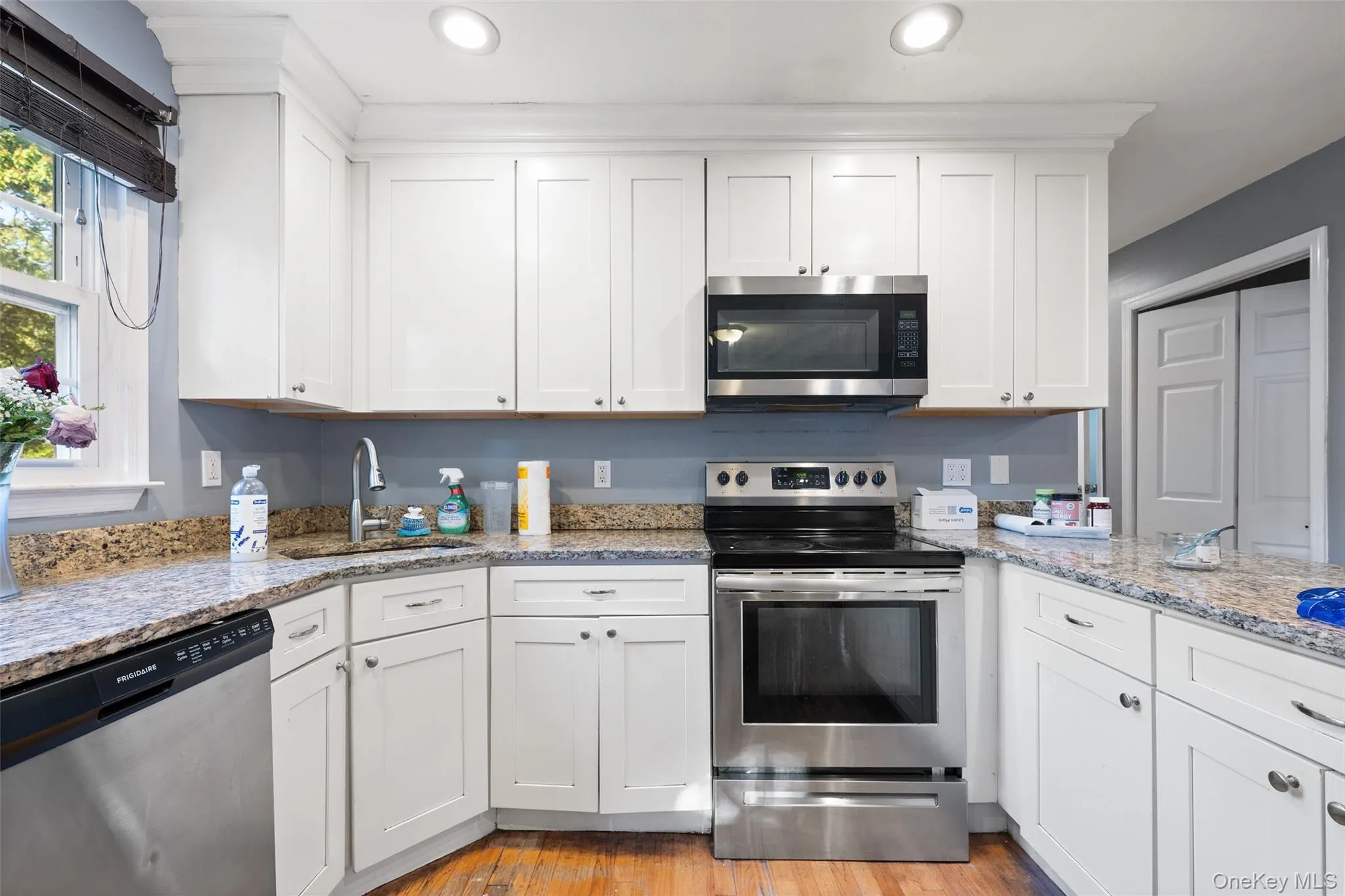 33 Echo Avenue, Brookhaven, NY, 5 Bedrooms Bedrooms, 8 Rooms Rooms,3 BathroomsBathrooms,Residential,For Rent,Echo,0,1004920 33 Echo Avenue, Brookhaven, NY, 5 Bedrooms Bedrooms, 8 Rooms Rooms,3 BathroomsBathrooms,Residential,For Rent,Echo,0,1004920