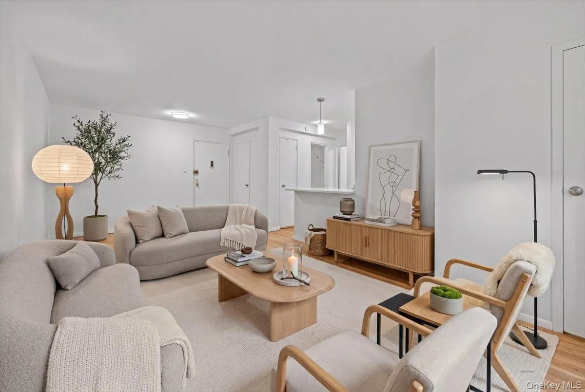 5425 Valles Avenue, New York, NY, 1 Bedroom Bedrooms, 4 Rooms Rooms,1 BathroomBathrooms,Residential,For Rent,Valles,0,1004927 5425 Valles Avenue, New York, NY, 1 Bedroom Bedrooms, 4 Rooms Rooms,1 BathroomBathrooms,Residential,For Rent,Valles,0,1004927