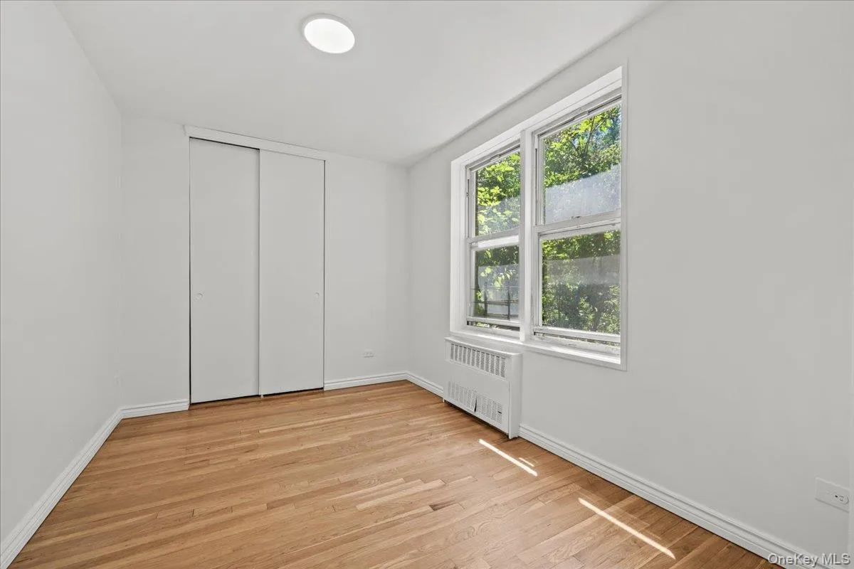 5425 Valles Avenue, New York, NY, 1 Bedroom Bedrooms, 4 Rooms Rooms,1 BathroomBathrooms,Residential,For Rent,Valles,0,1004927 5425 Valles Avenue, New York, NY, 1 Bedroom Bedrooms, 4 Rooms Rooms,1 BathroomBathrooms,Residential,For Rent,Valles,0,1004927