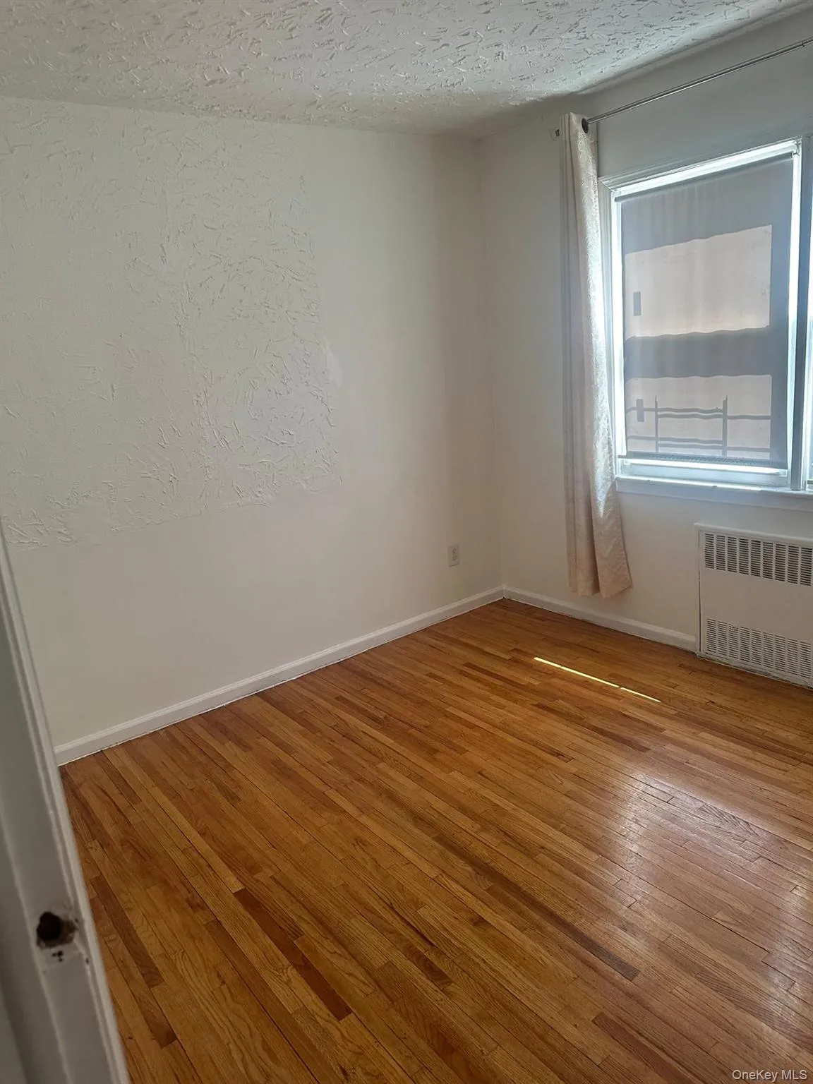 827 Hartman Lane, New York, NY, 3 Bedrooms Bedrooms, 5 Rooms Rooms,1 BathroomBathrooms,Residential Lease,For Rent,Hartman,0,1004929 827 Hartman Lane, New York, NY, 3 Bedrooms Bedrooms, 5 Rooms Rooms,1 BathroomBathrooms,Residential Lease,For Rent,Hartman,0,1004929